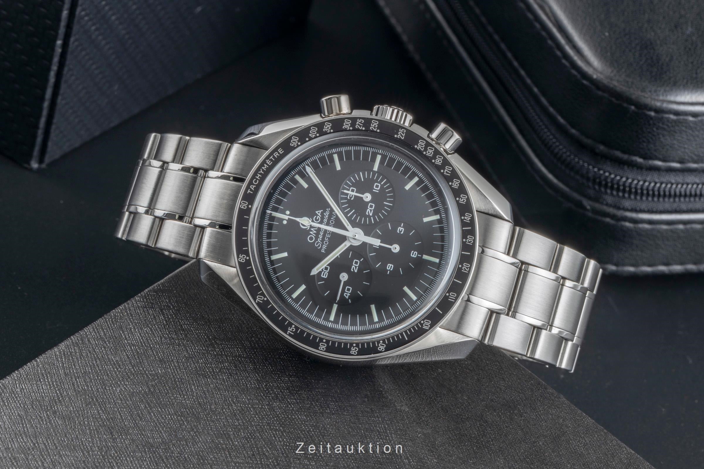 Omega Speedmaster Moonwatch chronographe acier à remontage manuel montre pour hommes 311.30.42.30.01.005 LP: 7600EUR  [2504445]