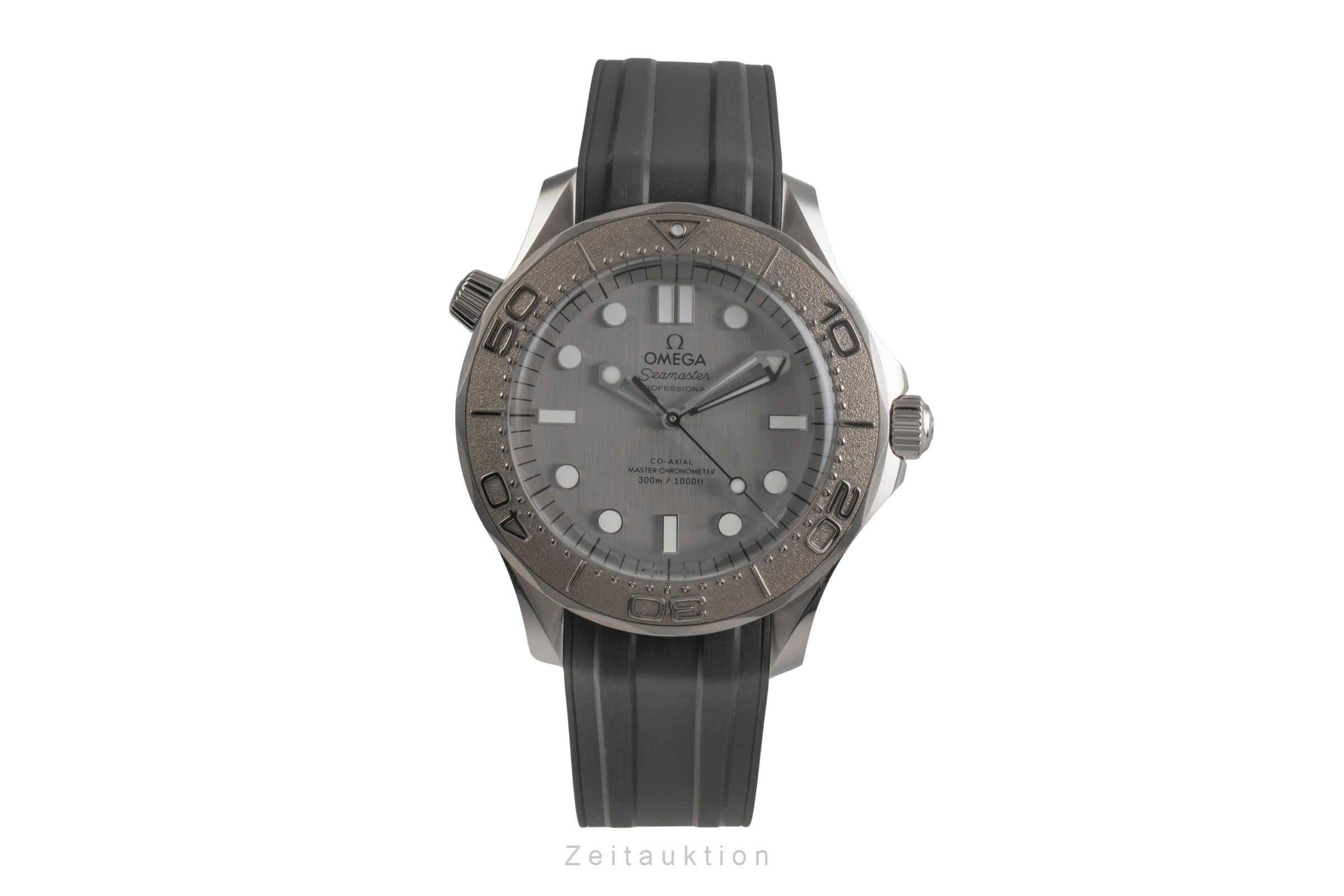 Omega Seamaster Diver Stahl / Titanlünette Ref. 210.32.42.20.06.002 B&P 2025 [2504544]