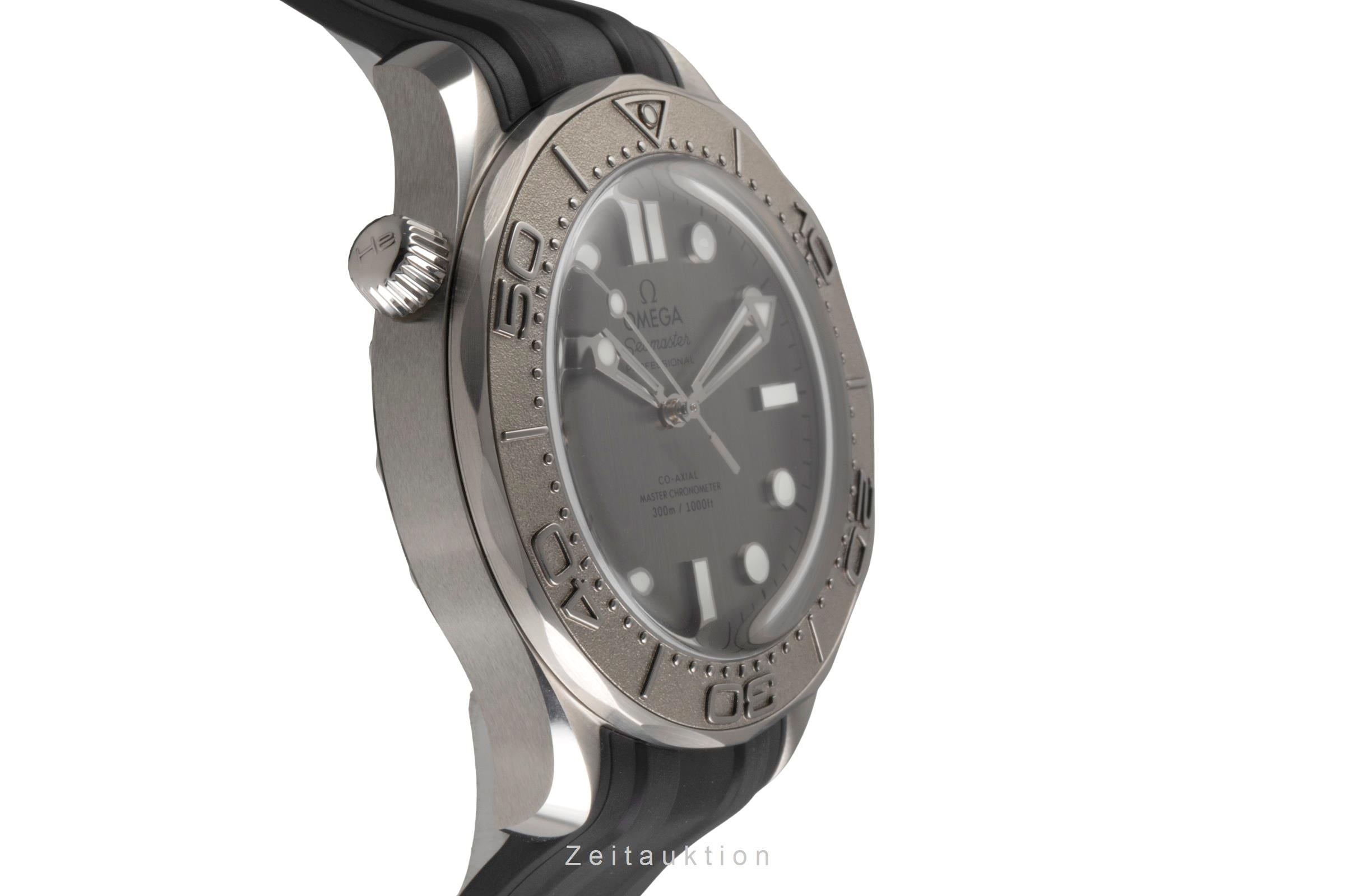 Omega Seamaster Diver Stahl / Titanlünette Ref. 210.32.42.20.06.002 B&P 2025 [2504544]