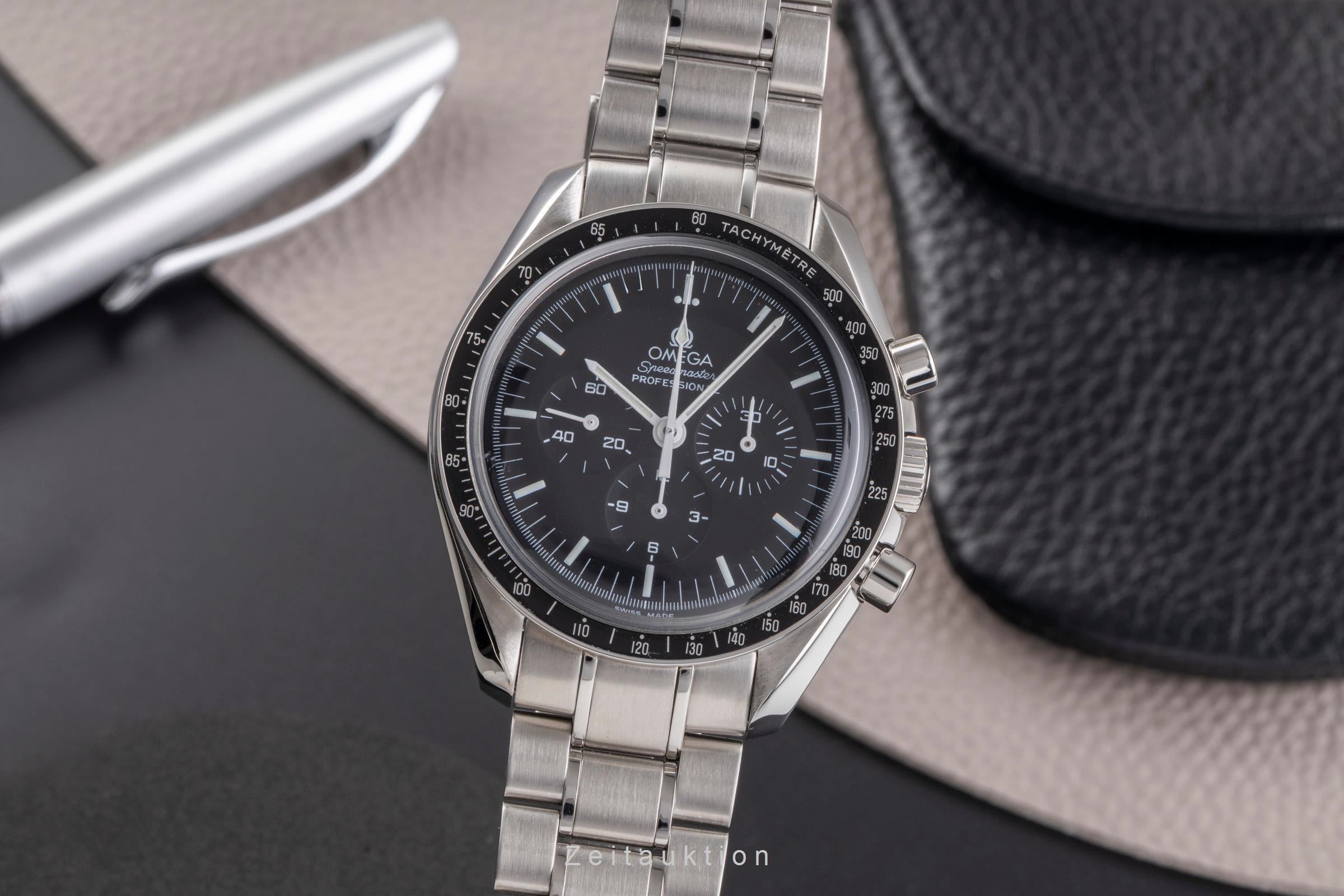 Omega Speedmaster Moonwatch chronograph steel manual winding men's watch 3570.50.00  [2504552]