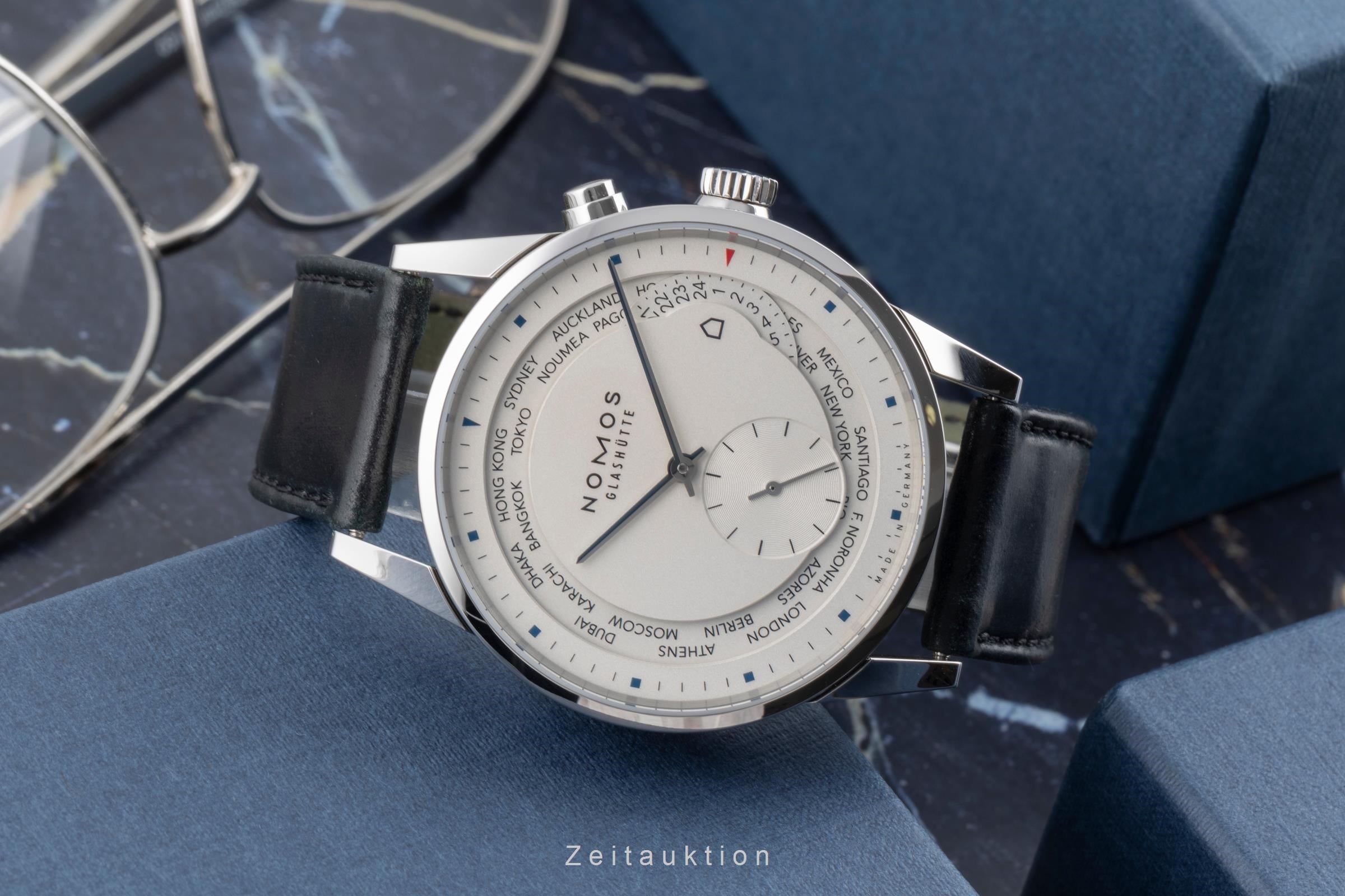 Nomos Zürich Weltzeituhr Stahl Automatik Herrenuhr Ref. 805 Box & Papiere 2025 [2504553]