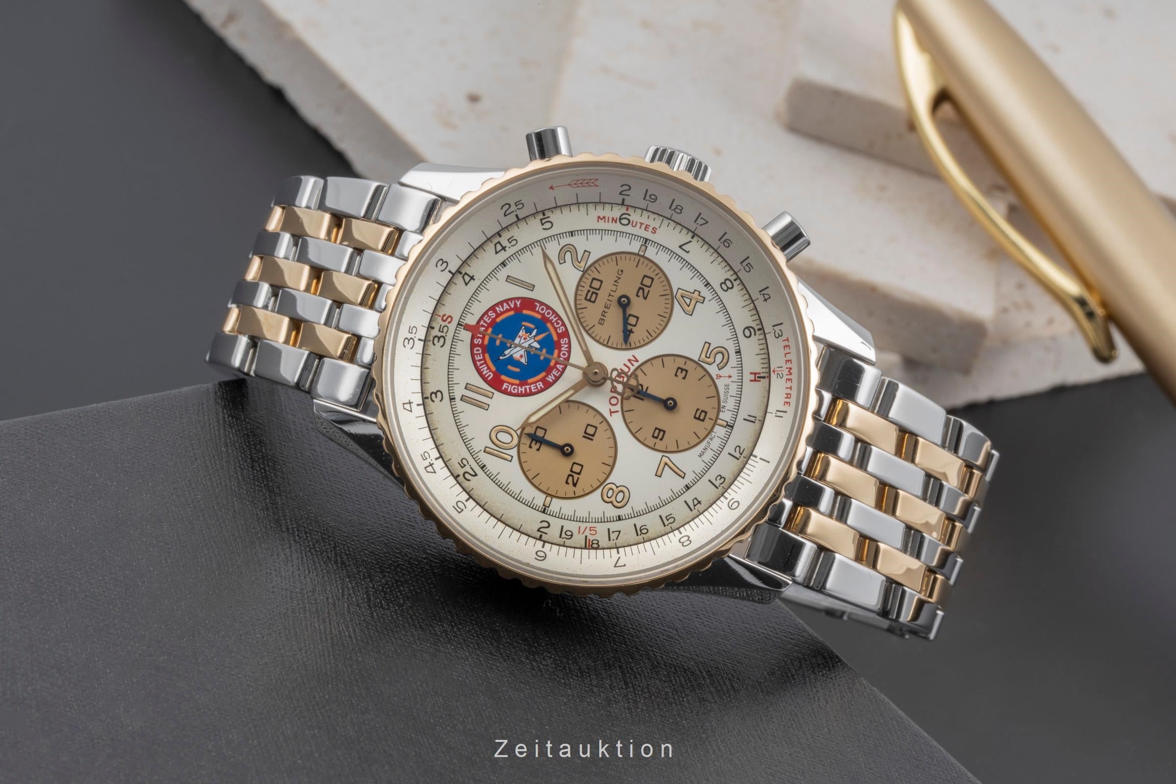 Breitling Navitimer chronographe acier / or  automatique montre pour hommes D30022 Limited  [2504574]