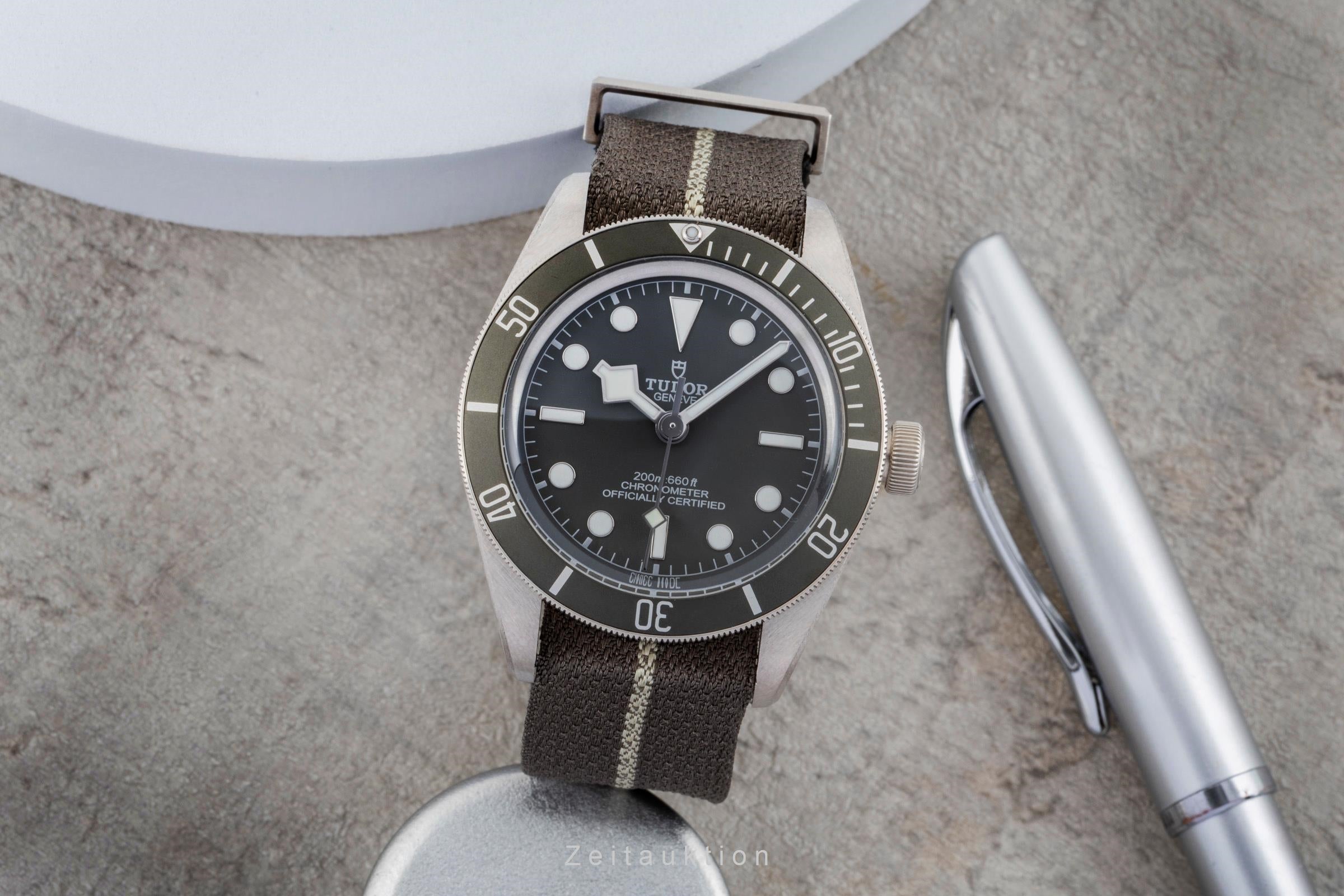 Tudor Black Bay argent automatique montre pour hommes 79010S LP: 4810EUR  [2504582]