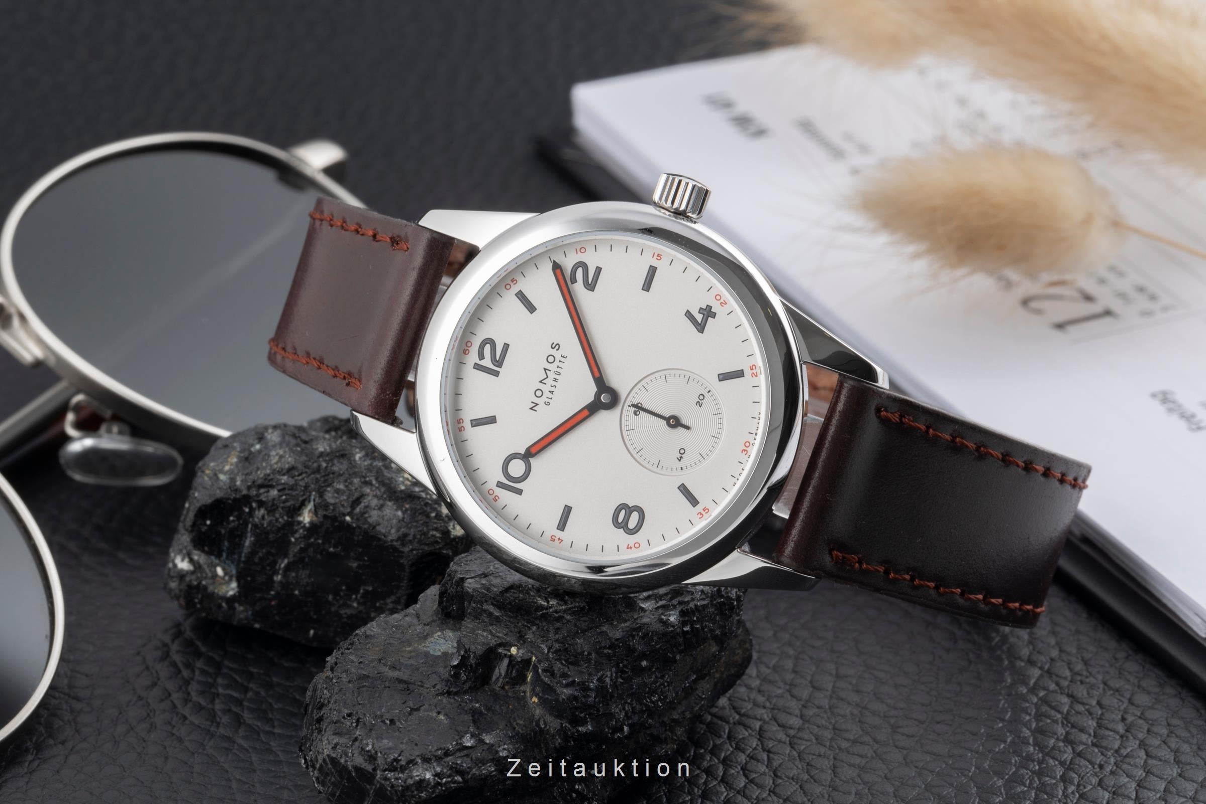 Nomos Club acier à remontage manuel montre pour hommes 703.1  [2504583]