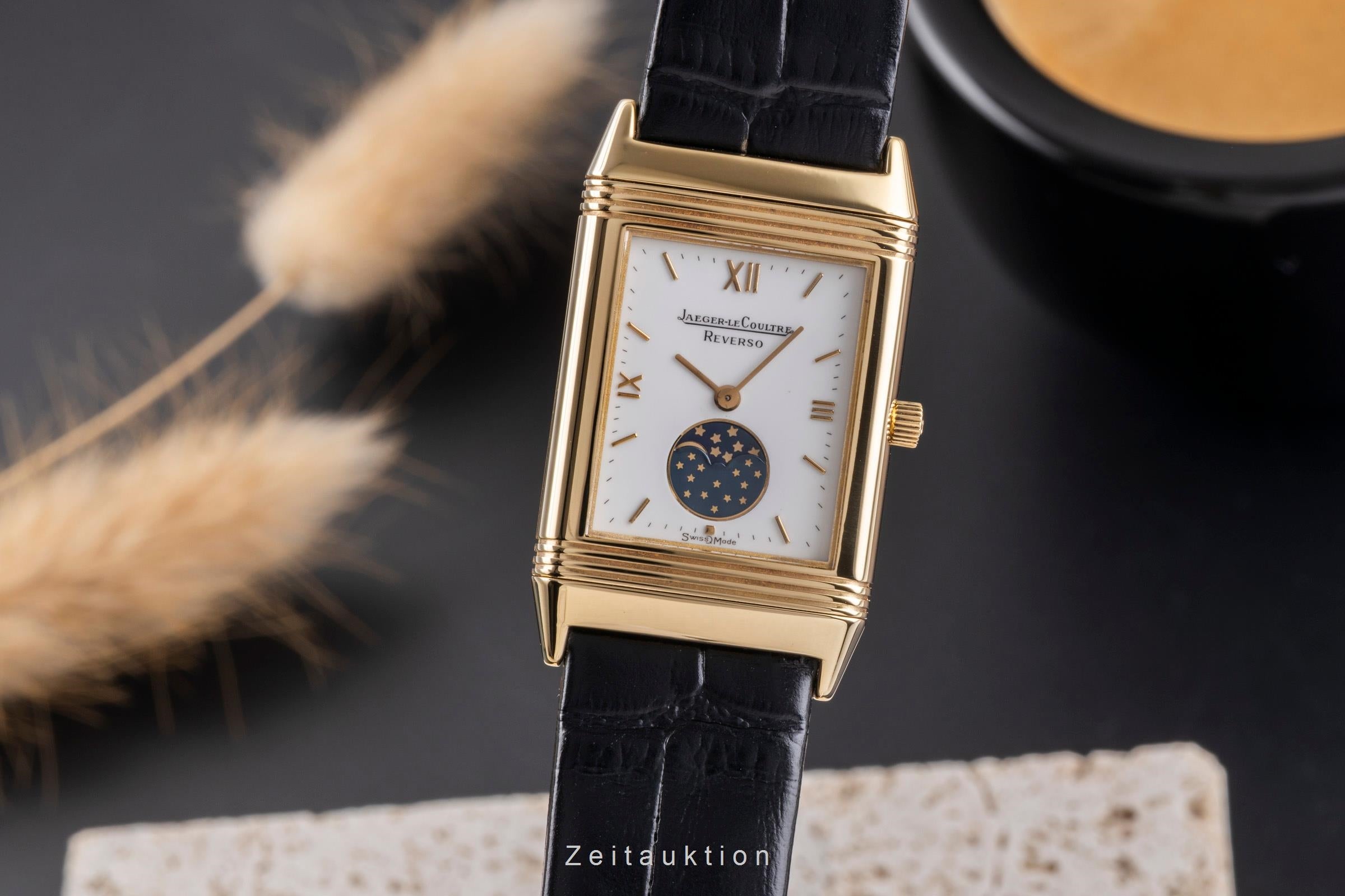 Jaeger LeCoultre Reverso 18 ct gold quartz Kal. 618 Ref. 140.252.1