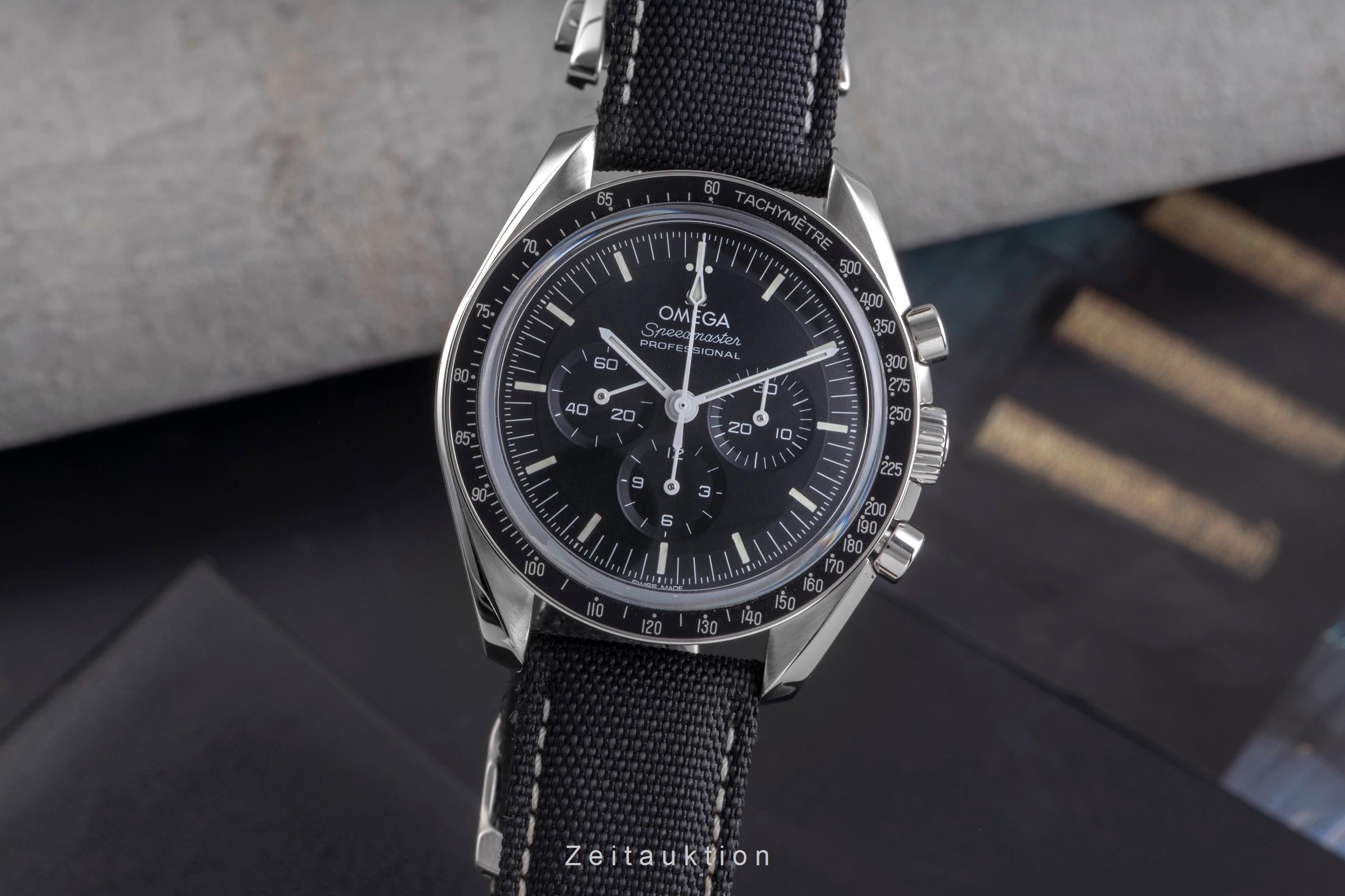 Omega Speedmaster Moonwatch chronograph steel manual winding men's watch 310.32.42.50.01.002 LP: 8300EUR  [2504647]