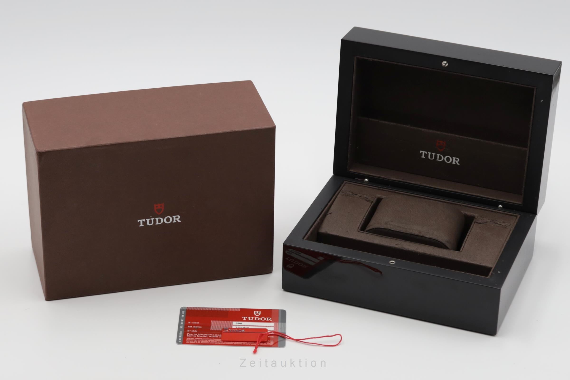 Tudor Black Bay steel automatic Ref. 79220R | 2504658