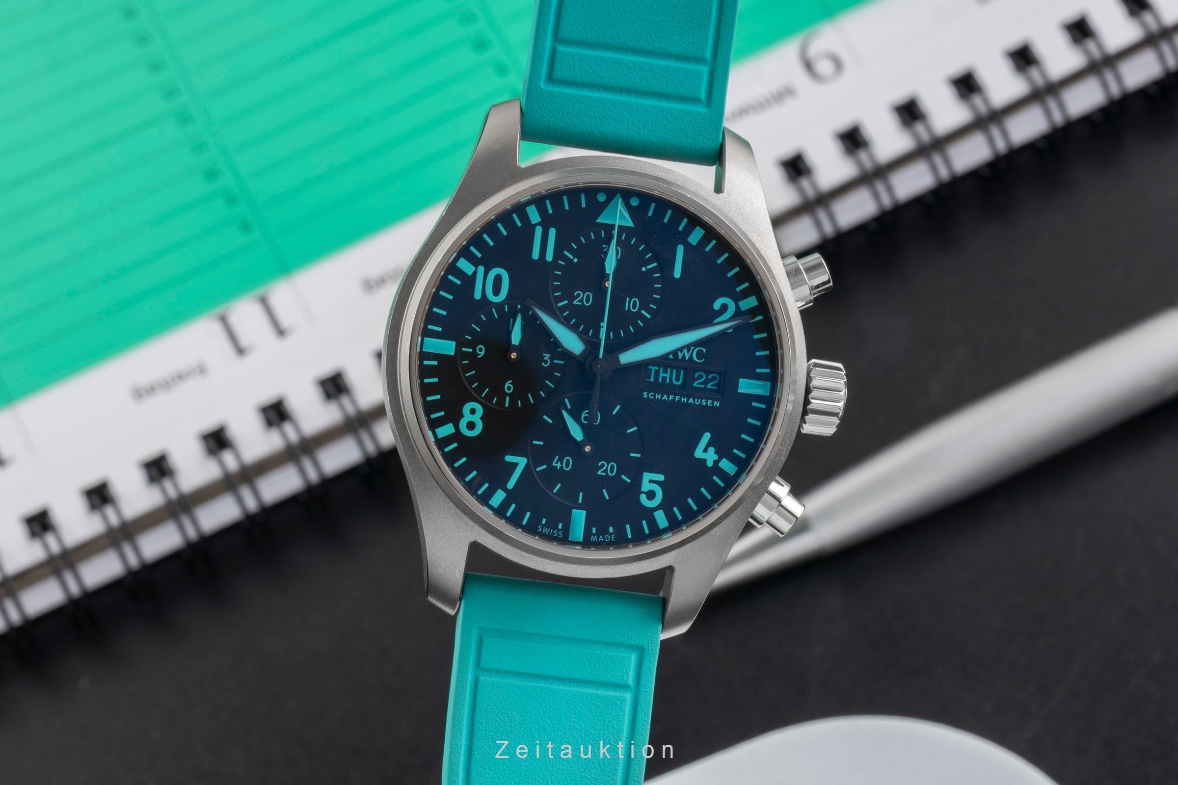 IWC Pilot chronographe titane  automatique montre pour hommes IW388108 LP: 9000EUR  [2504661]