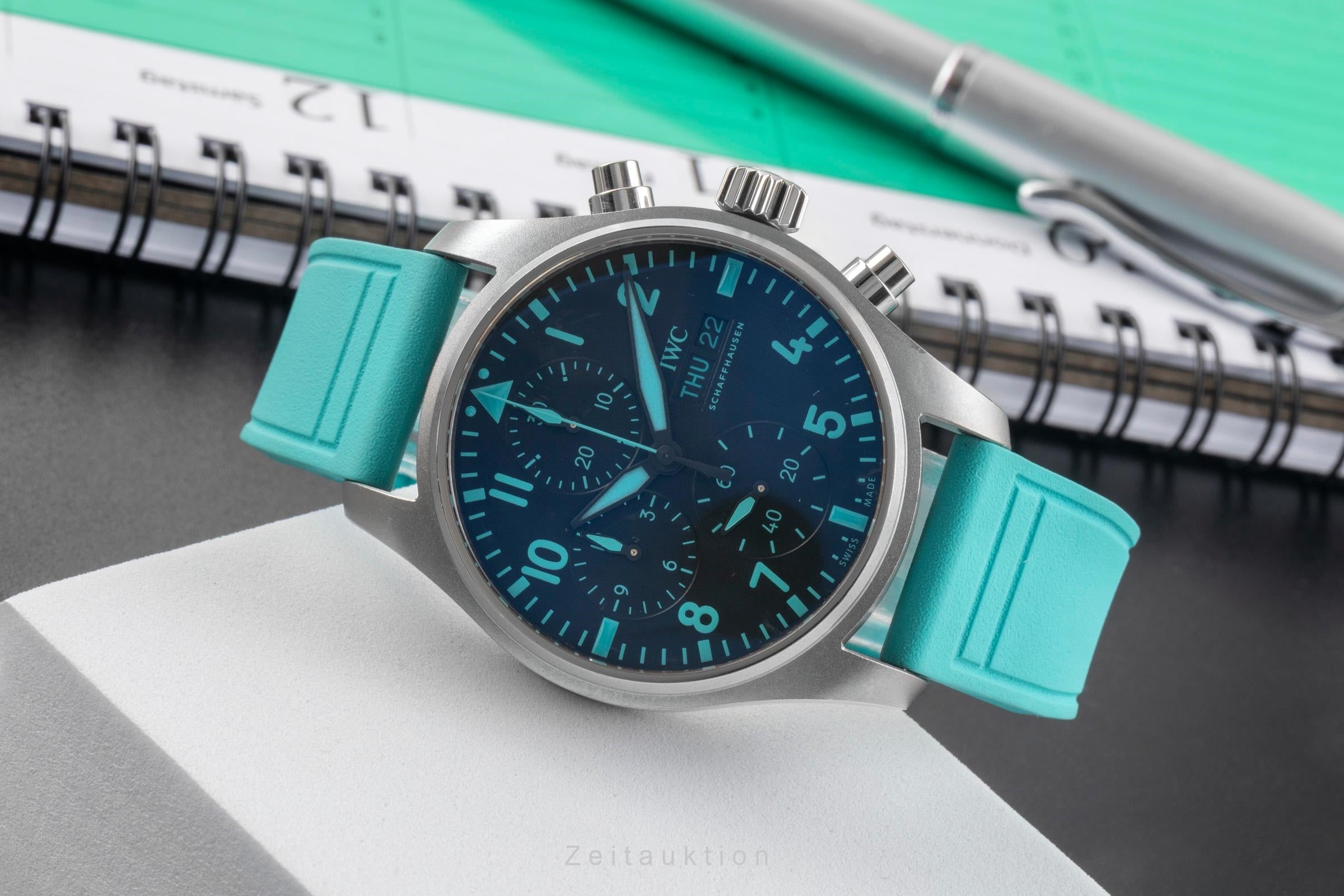 IWC Pilot chronographe titane  automatique montre pour hommes IW388108 LP: 9000EUR  [2504661]