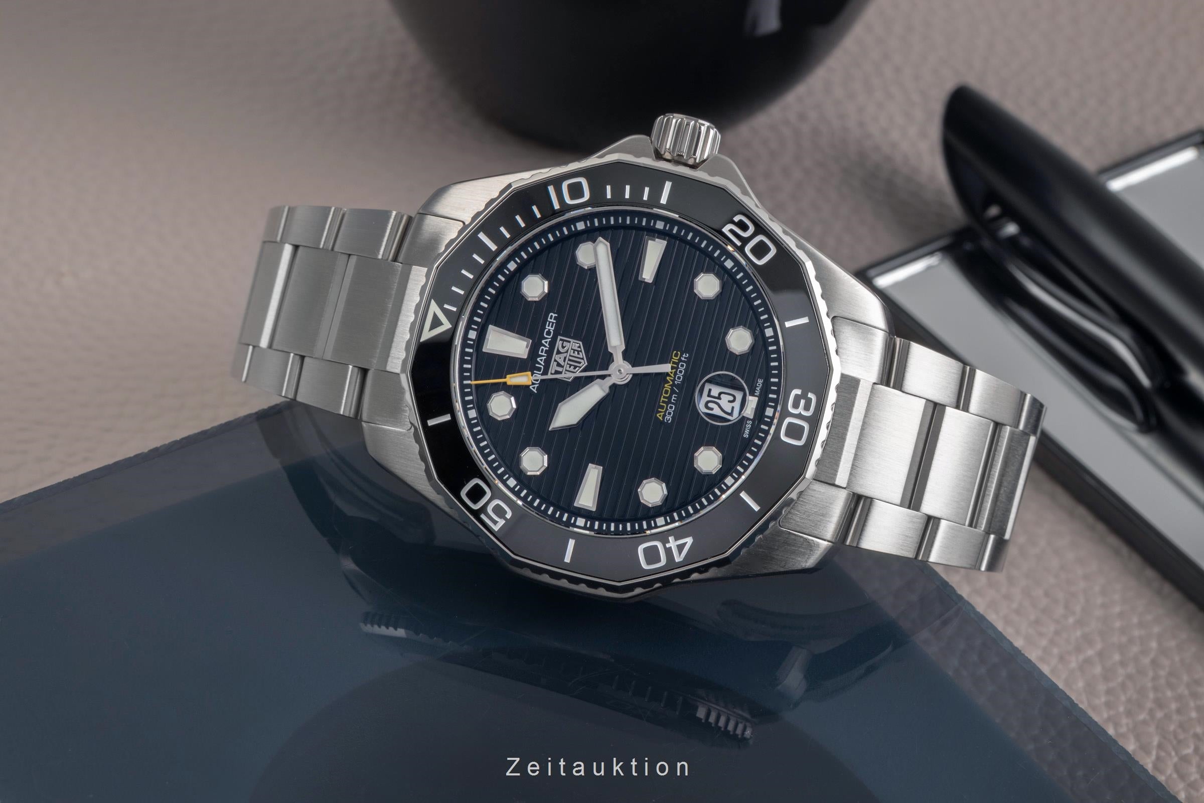 Tag Heuer Aquaracer Professional 300 Date Stahl Automatik Ref. WBP201A.BA0632  [2504665]