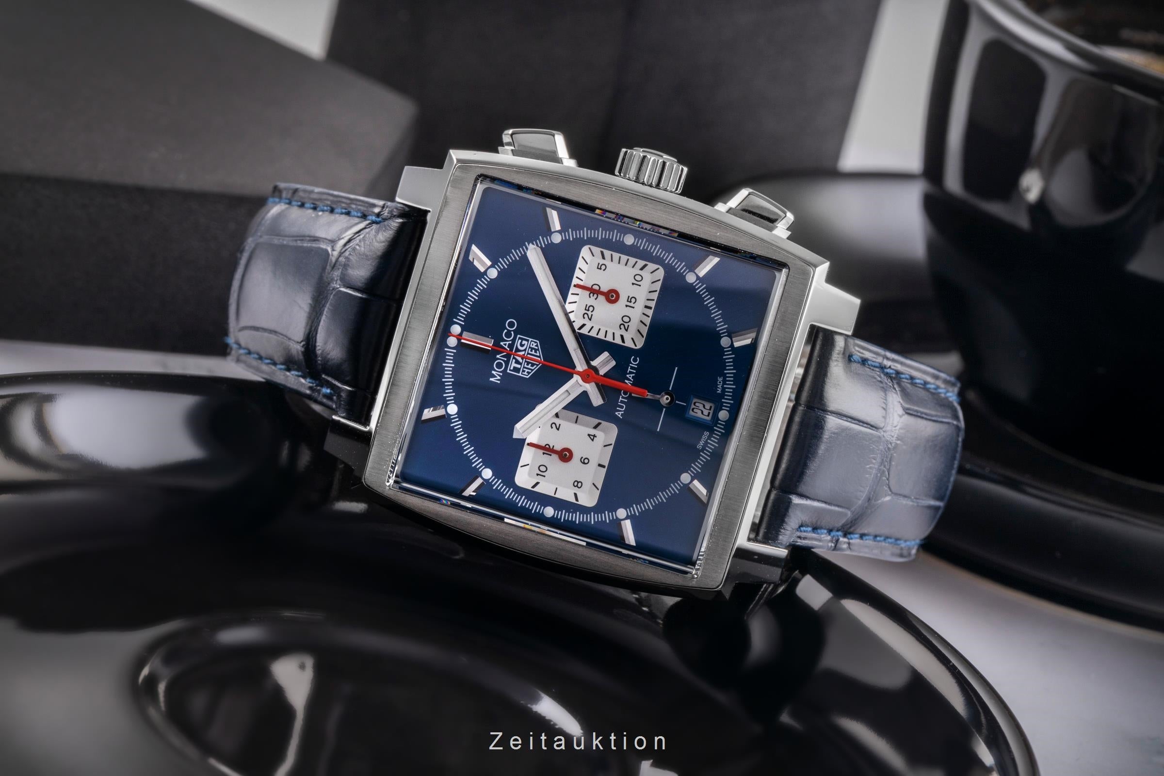 Tag Heuer Monaco chronograph steel automatic men's watch CBL2111 LP: 7600EUR  [2504833]