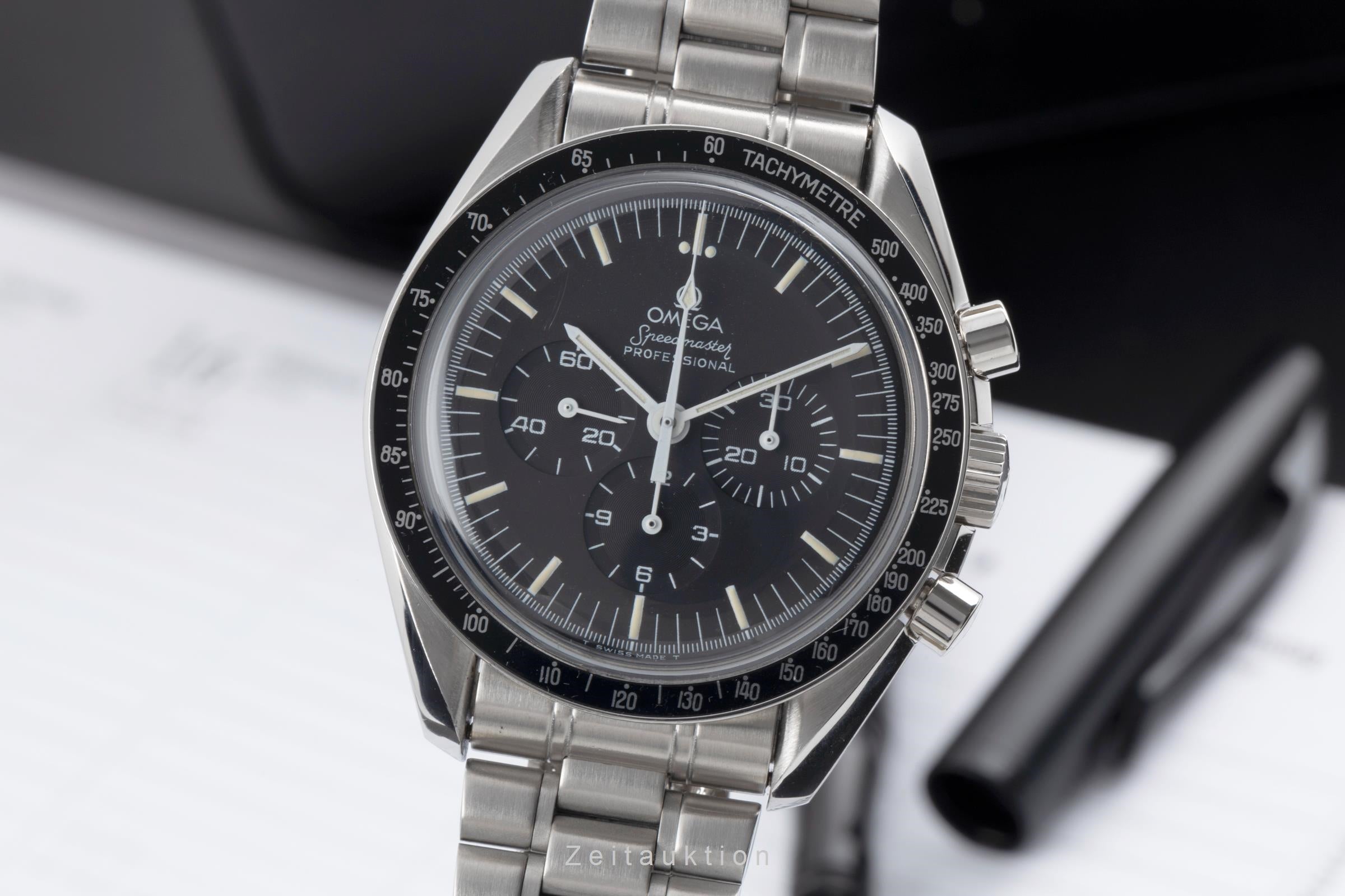 Omega Speedmaster Moonwatch chronograph steel manual winding men's watch 3890.50.00    145.022 LP: 7600EUR  [2504892]