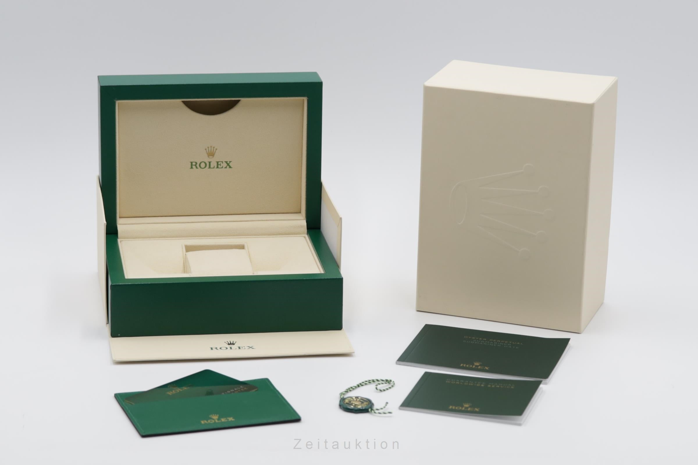 Rolex Submariner steel automatic men's watch 124060  [2504894]
