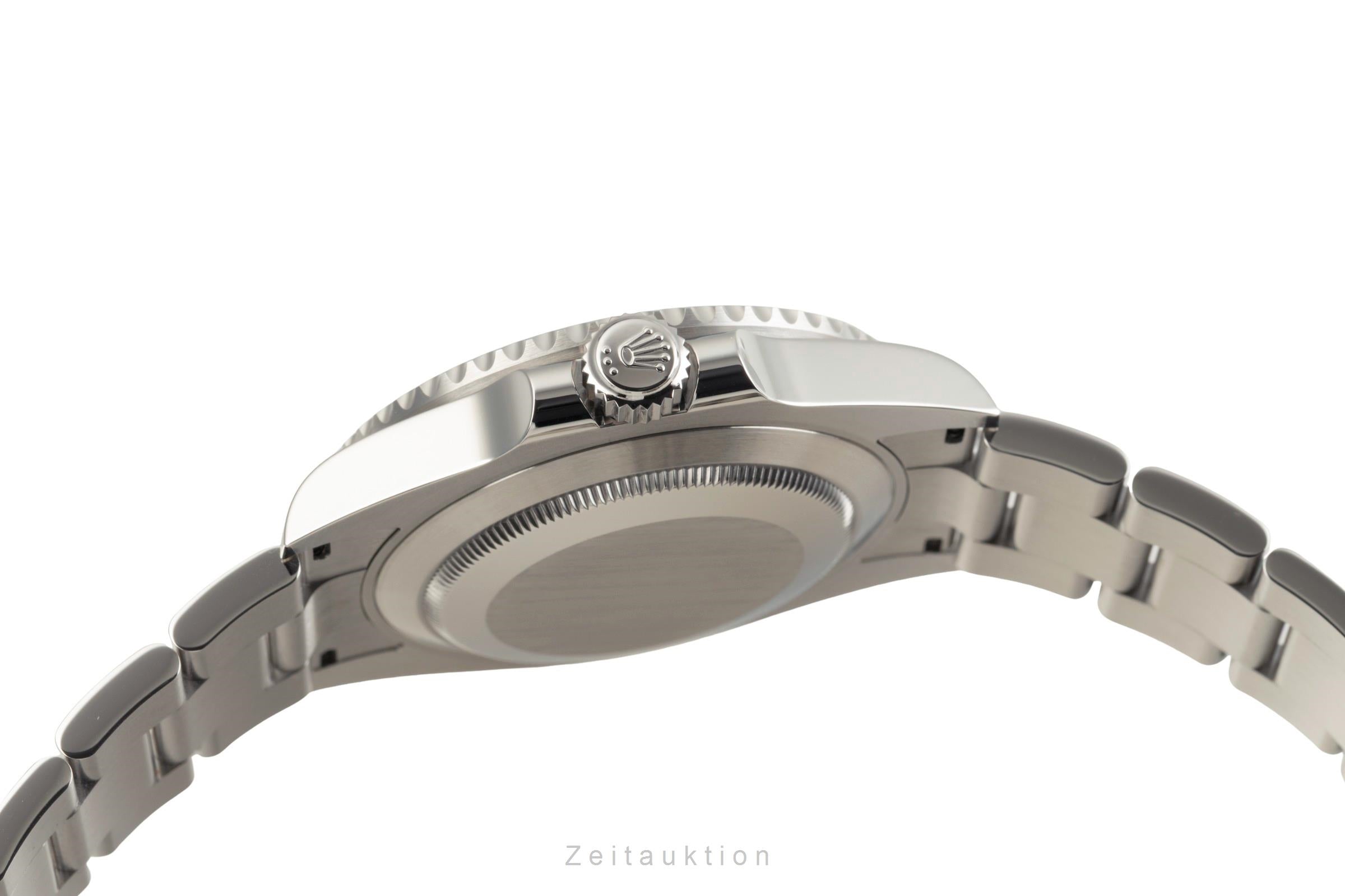 Rolex Submariner steel automatic men's watch 124060  [2504894]