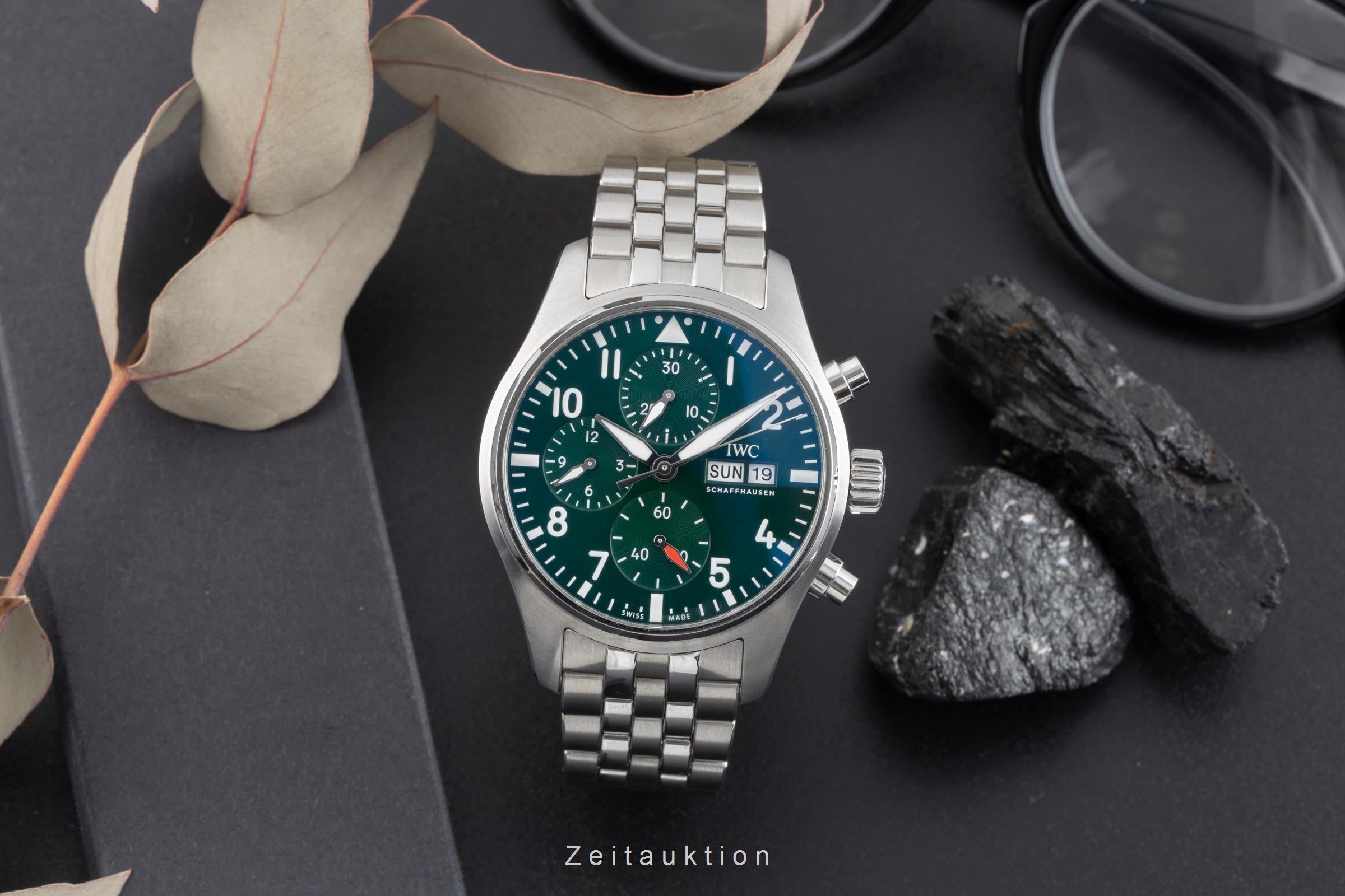 IWC Fliegerchronograph chronographe acier automatique montre pour hommes IW388104 LP: 9300EUR  [2504933]