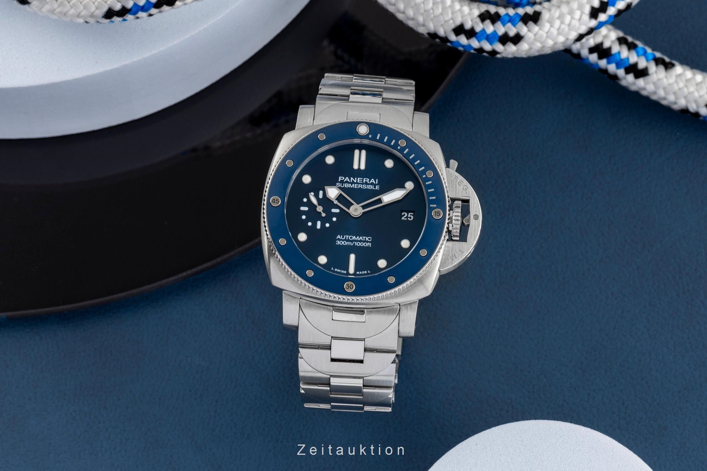 Panerai Submersible steel automatic men's watch PAM01068 LP: 11900EUR  [2504940]