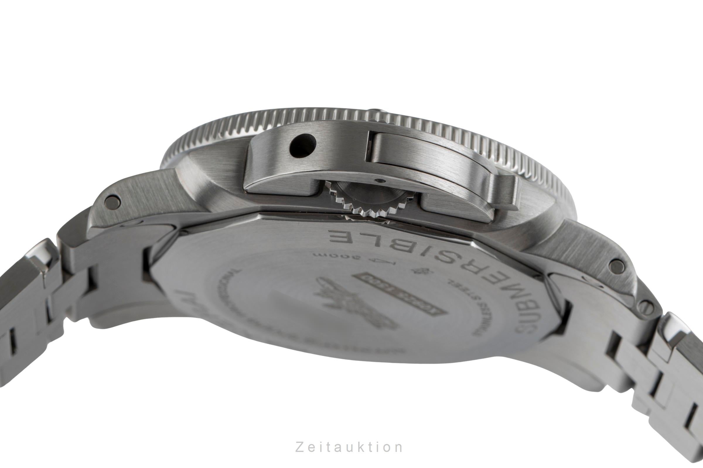 Panerai Submersible steel automatic men's watch PAM01068 LP: 11900EUR  [2504940]