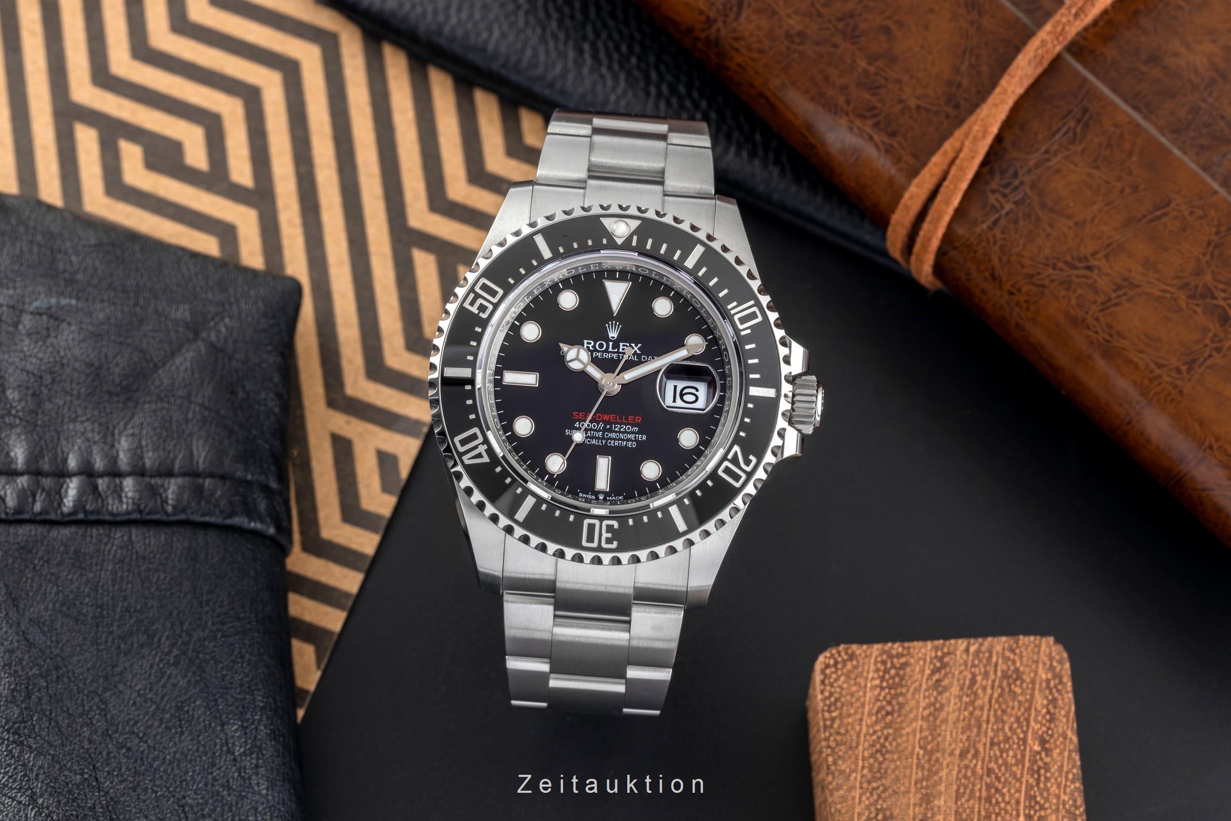 Rolex Sea-Dweller steel automatic men's watch 126600  [2504952]