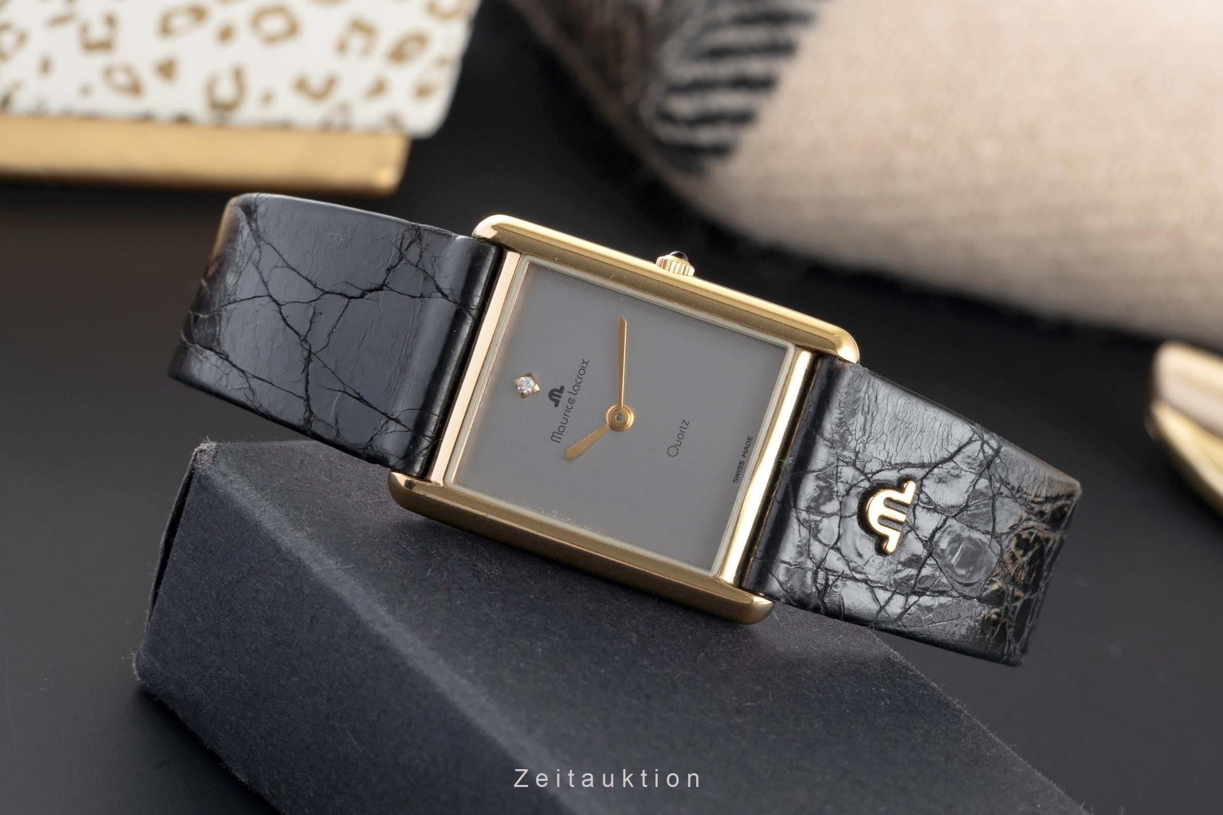 Maurice Lacroix Les Classiques laiton doré quartz montre pour femmes 54980  [2504965]