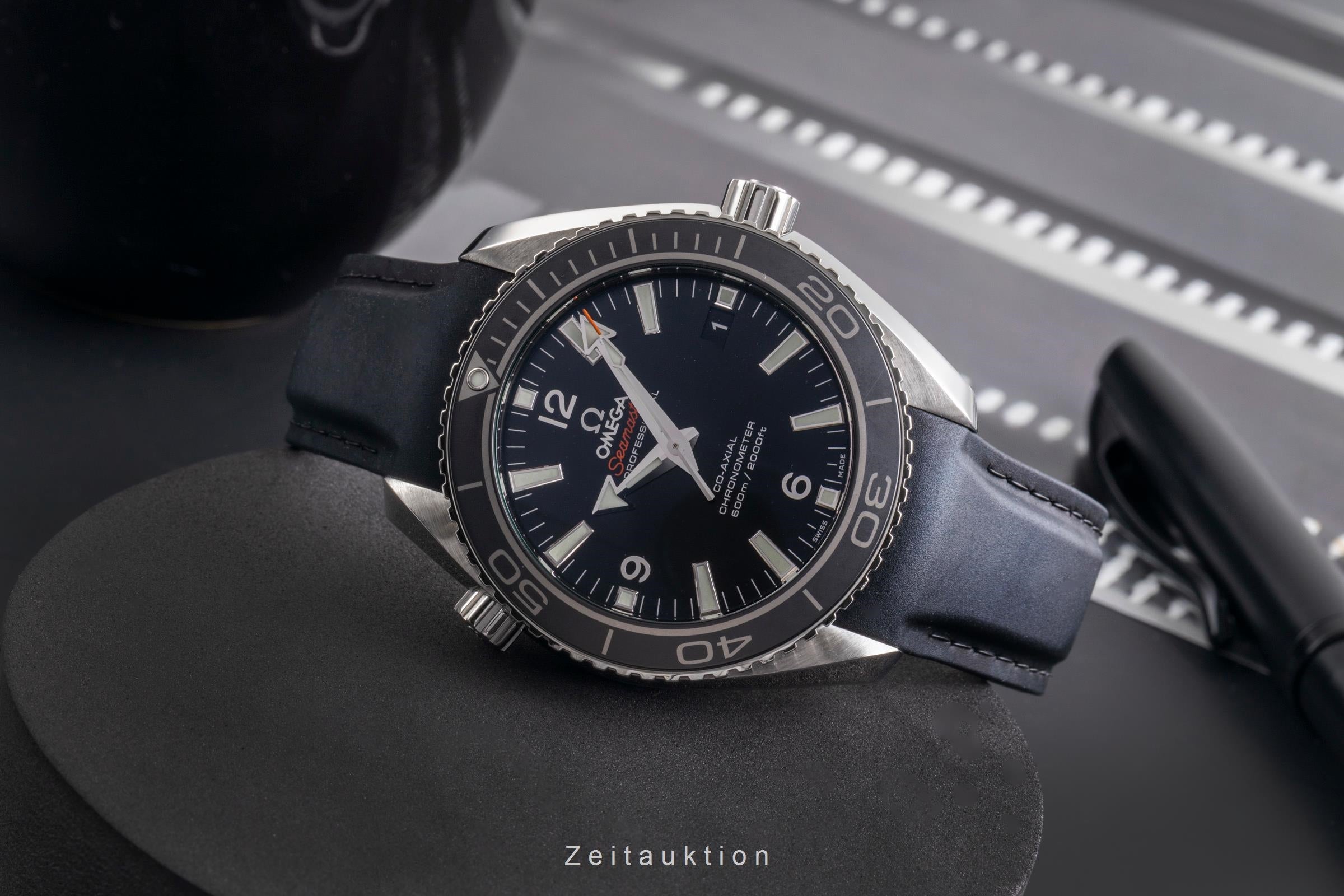 Omega Seamaster steel automatic men's watch 232.32.42.21.01.003 LP: 7300EUR  [2504969]