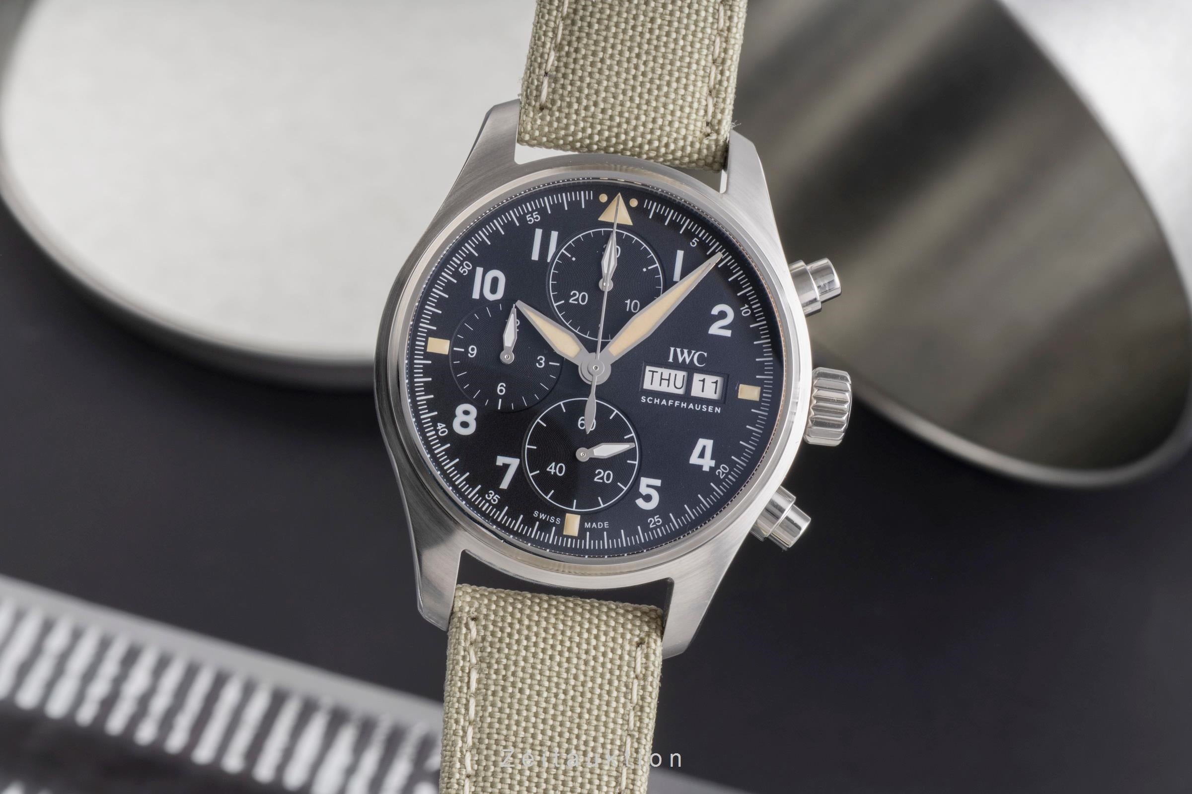 IWC Pilot Spitfire Chronograph Automatik Edelstahl Ref IW387901 B&P NP: 7300,- € [2504993]