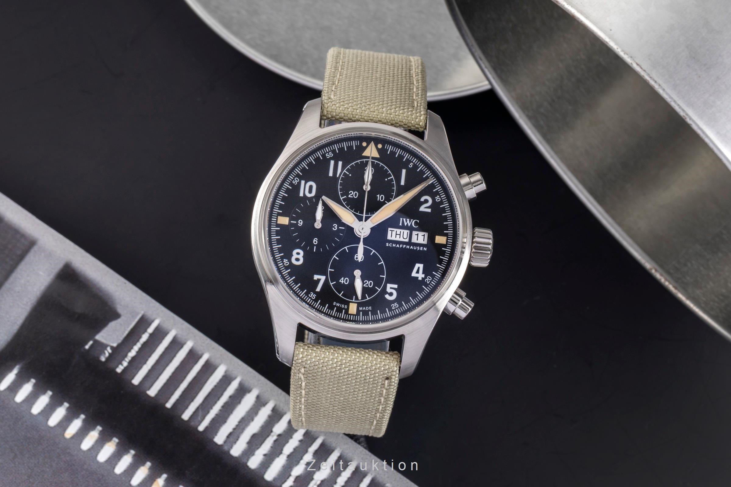 IWC Pilot Spitfire Chronograph Automatik Edelstahl Ref IW387901 B&P NP: 7300,- € [2504993]