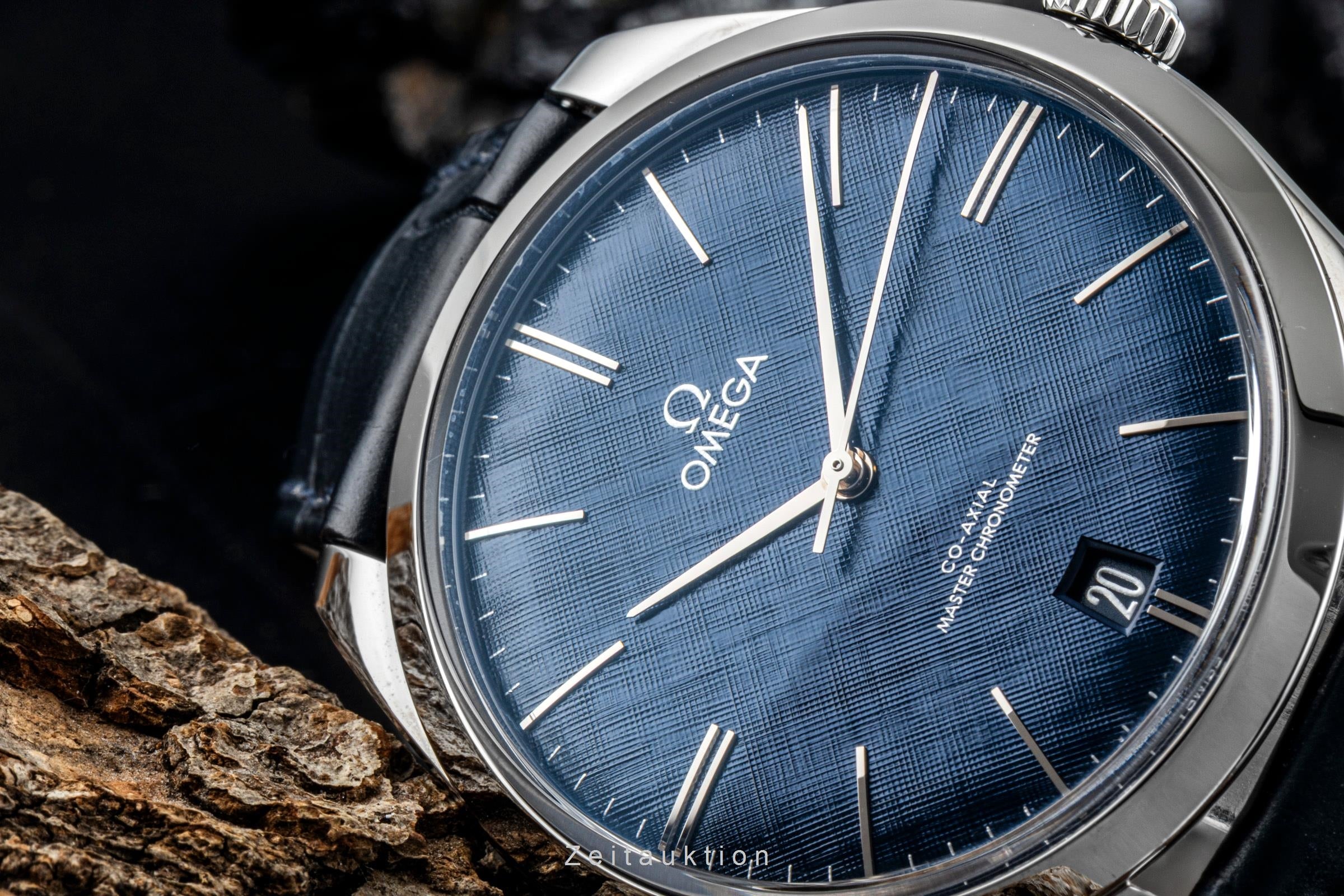 Omega De Ville steel manual winding Kal. 8910 Ref. 435.13.40.21