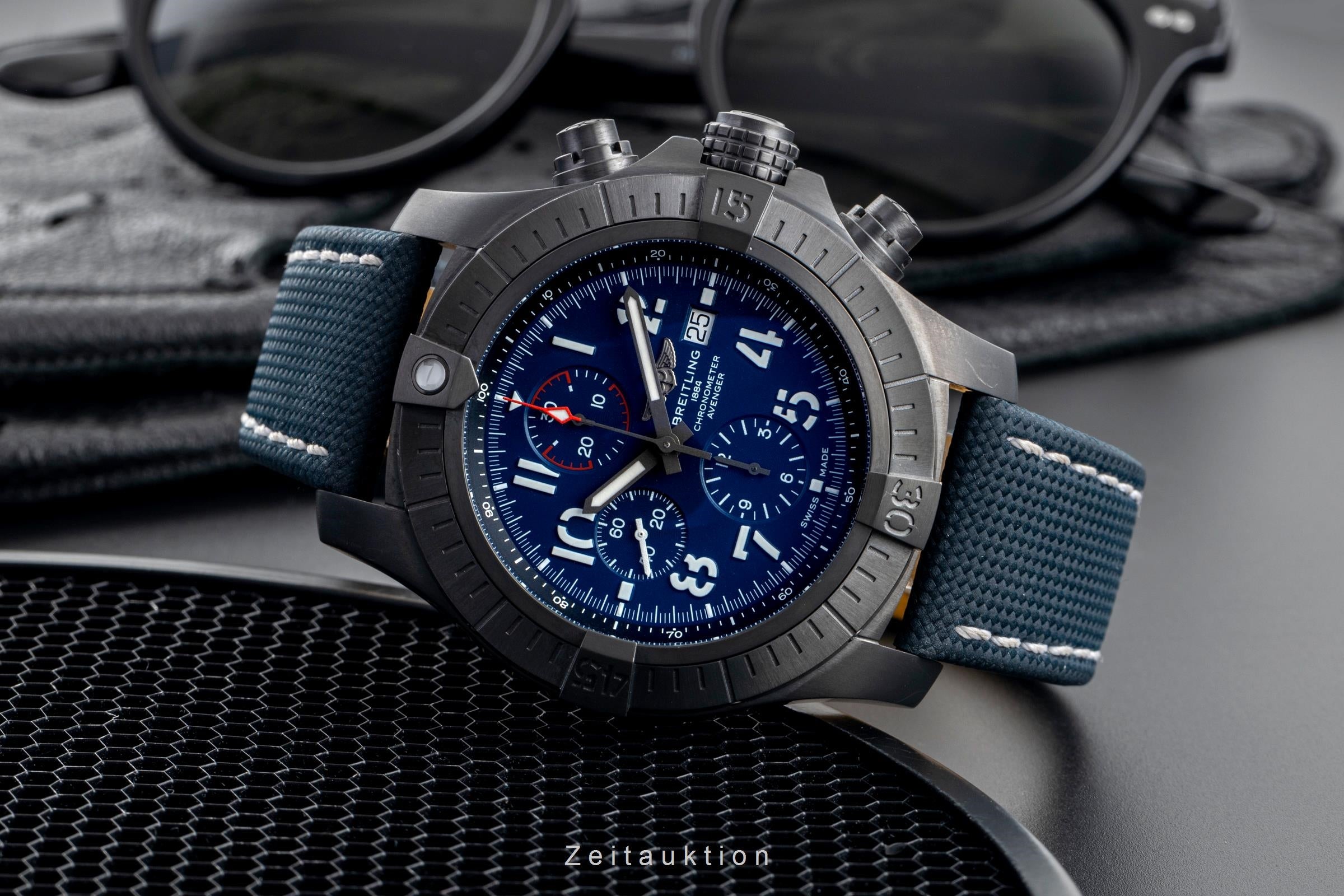 Breitling Super Avenger 48 Night Mission Chronograph V13375101C1X1 B&P 2021 [2505049]