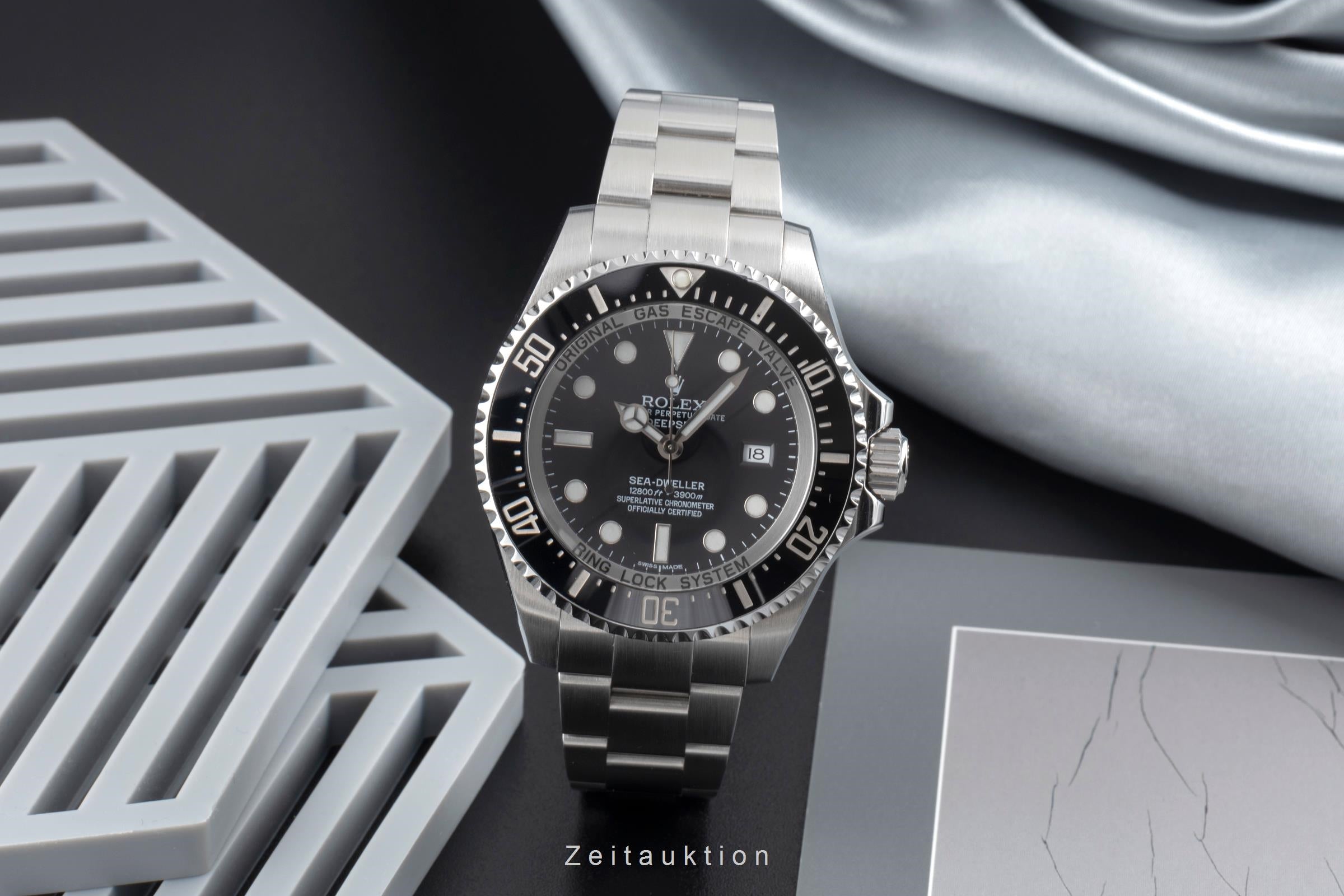Rolex Sea-Dweller steel automatic men's watch 116660  [2505051]