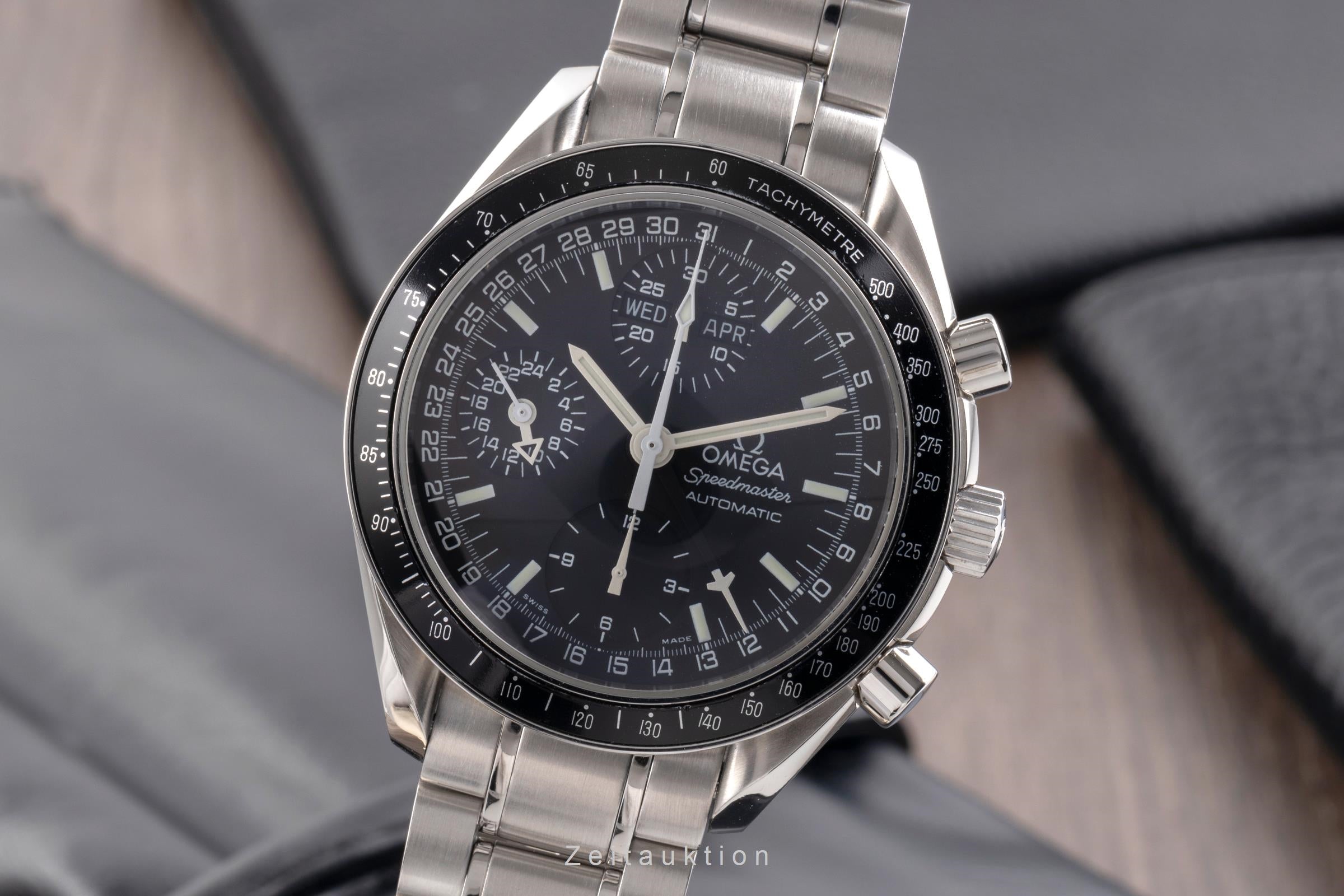 Omega Speedmaster Date chronograph steel automatic men's watch 3520.50.00  [2505071]