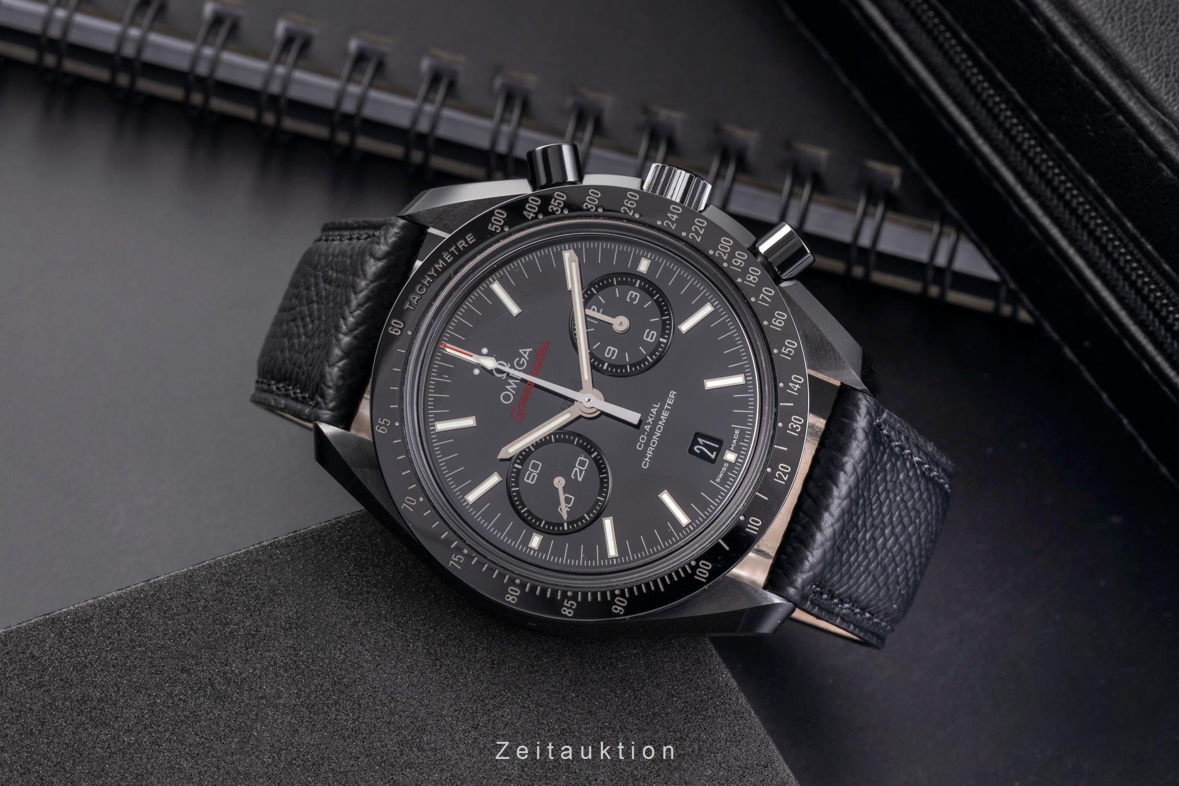 Omega Speedmaster Moonwatch chronographe céramique automatique montre pour hommes 311.92.44.51.01.007 LP: 13900EUR  [2505101]