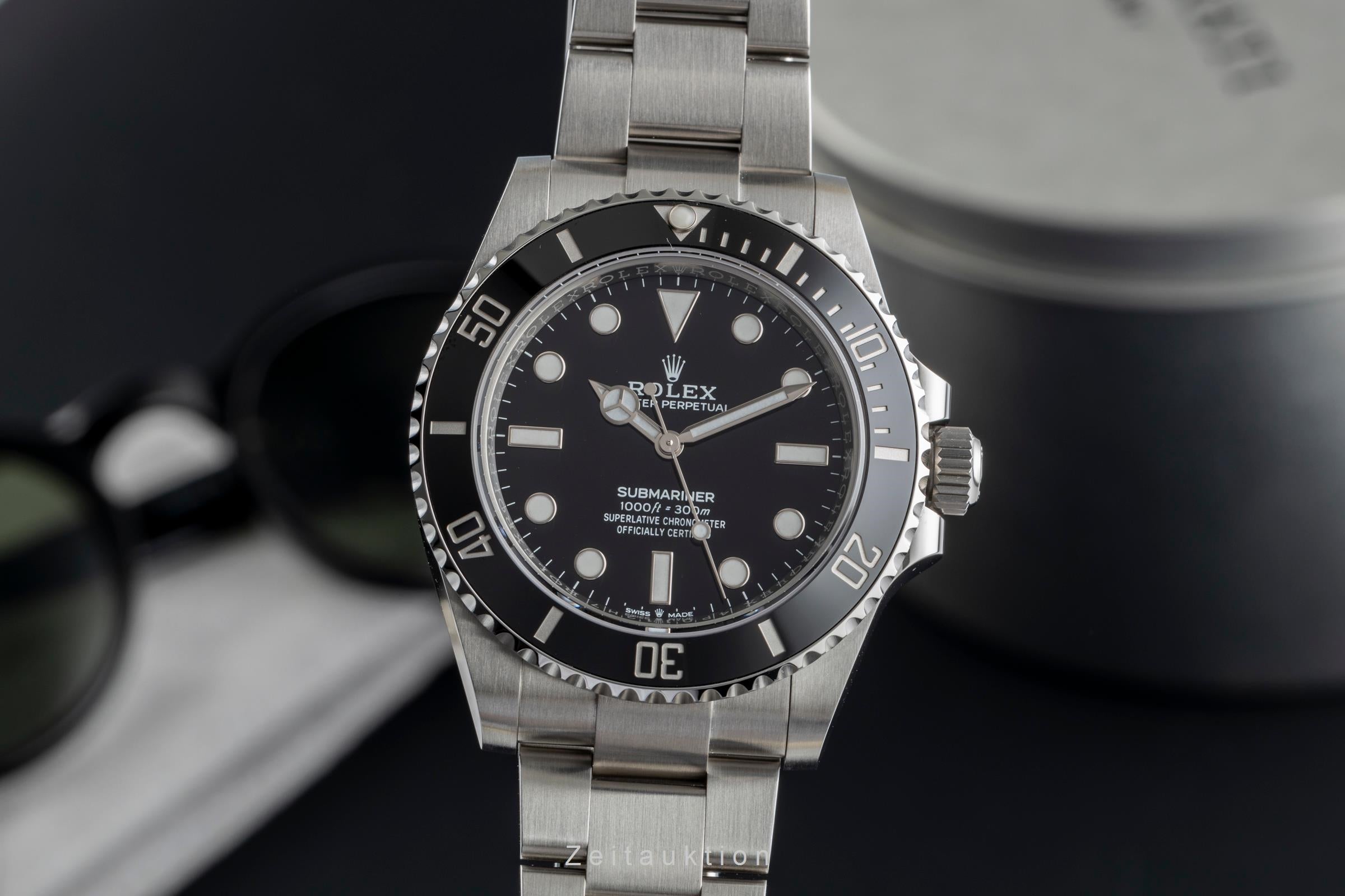 Rolex Submariner steel automatic men's watch 124060  [2505132]