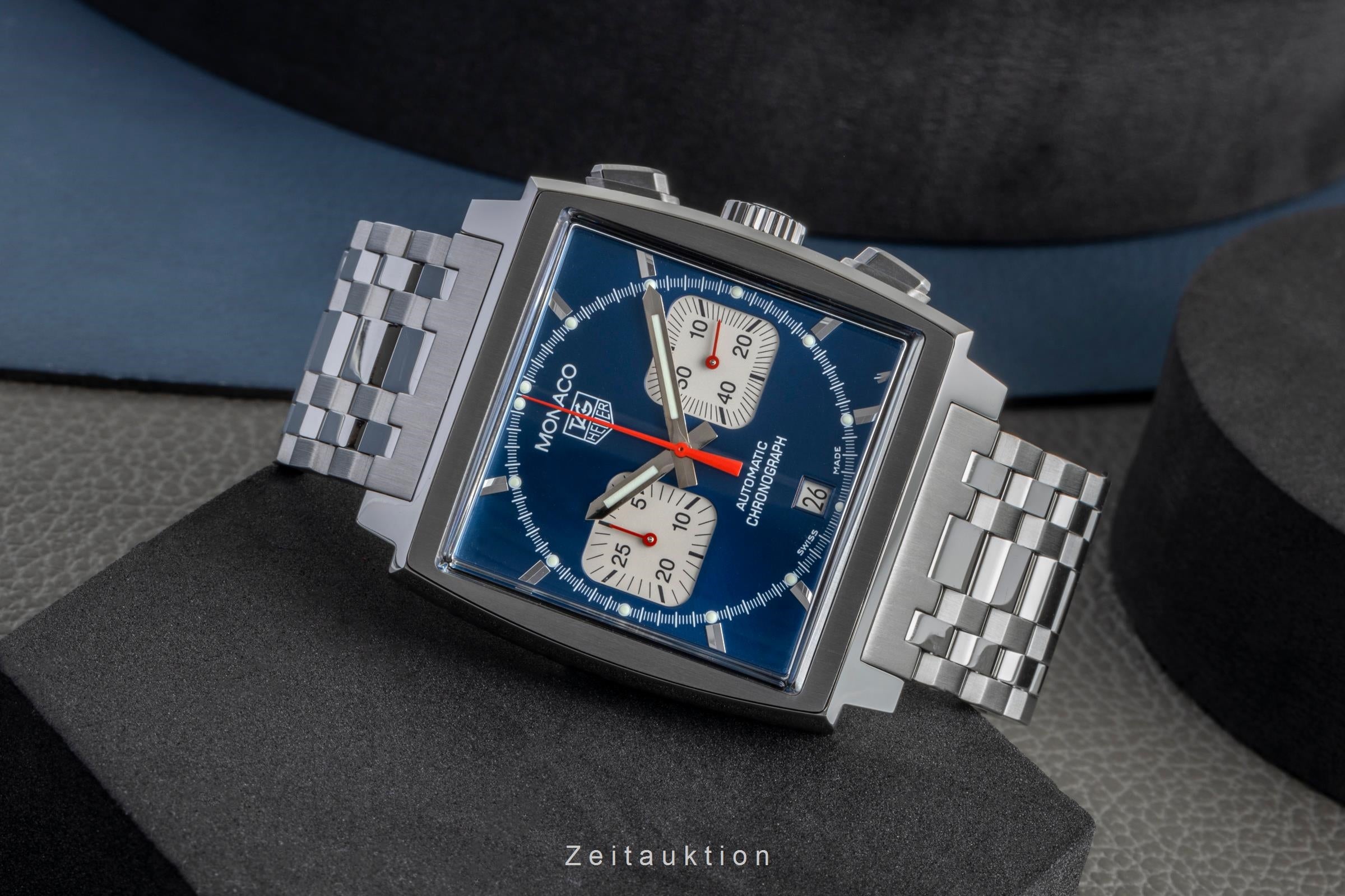 Tag Heuer Monaco chronographe acier automatique montre pour hommes CW 2113-0  [2505139]