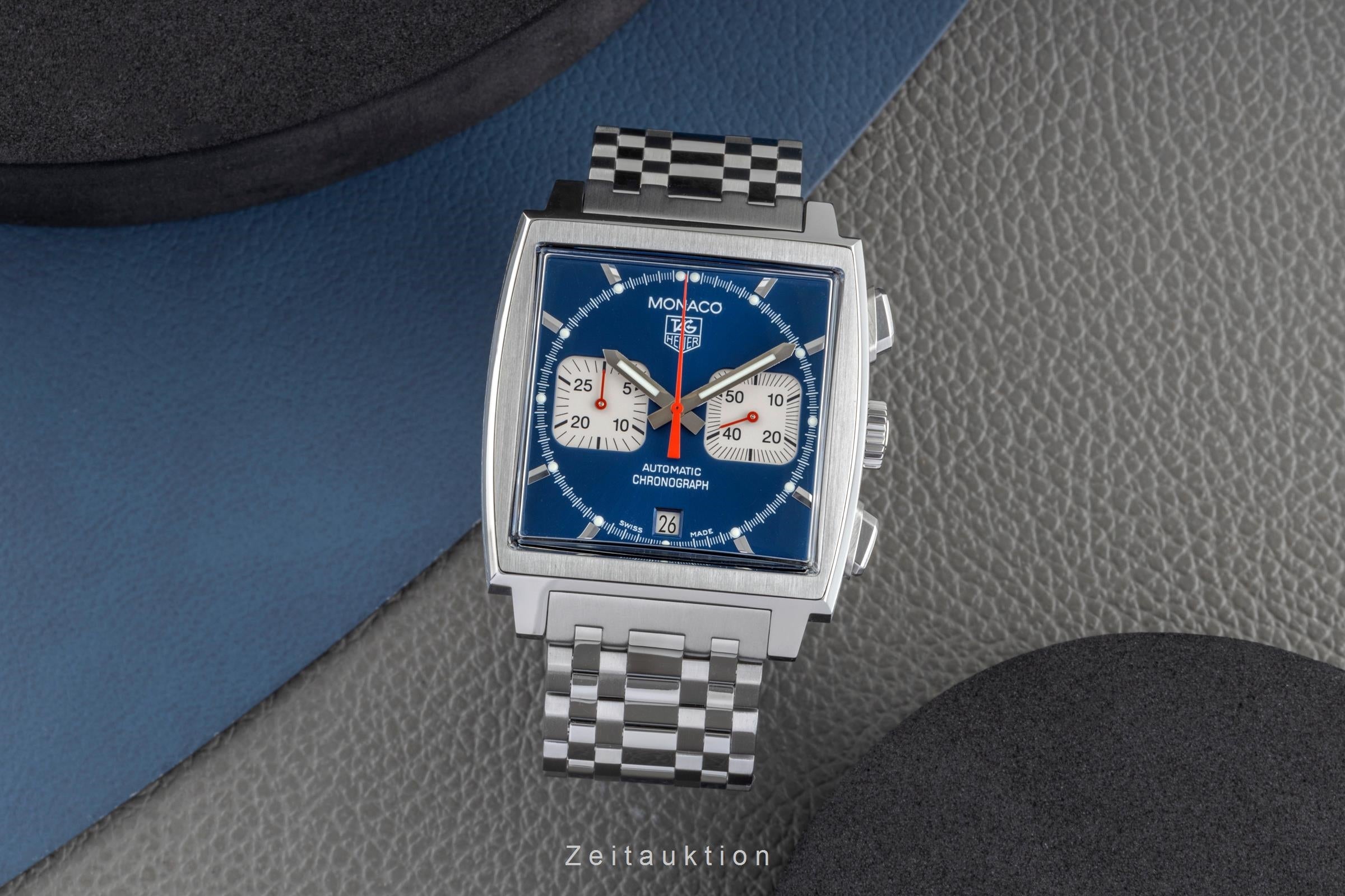 Tag Heuer Monaco chronographe acier automatique montre pour hommes CW 2113-0  [2505139]