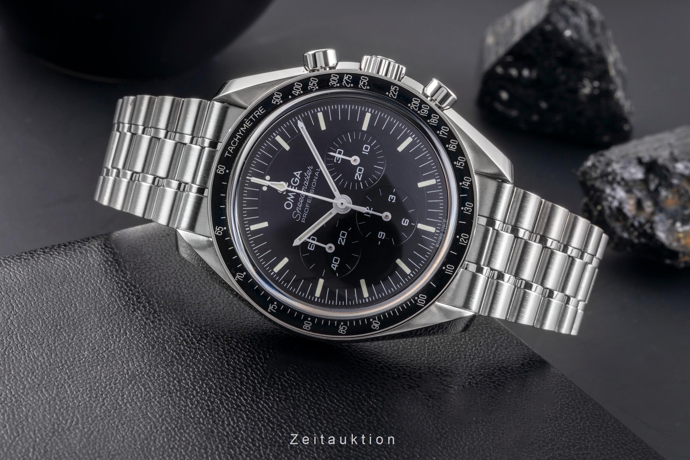 Omega Speedmaster Moonwatch chronograph steel manual winding men's watch 310.30.42.50.01.002 LP: 8700EUR  [2505198]
