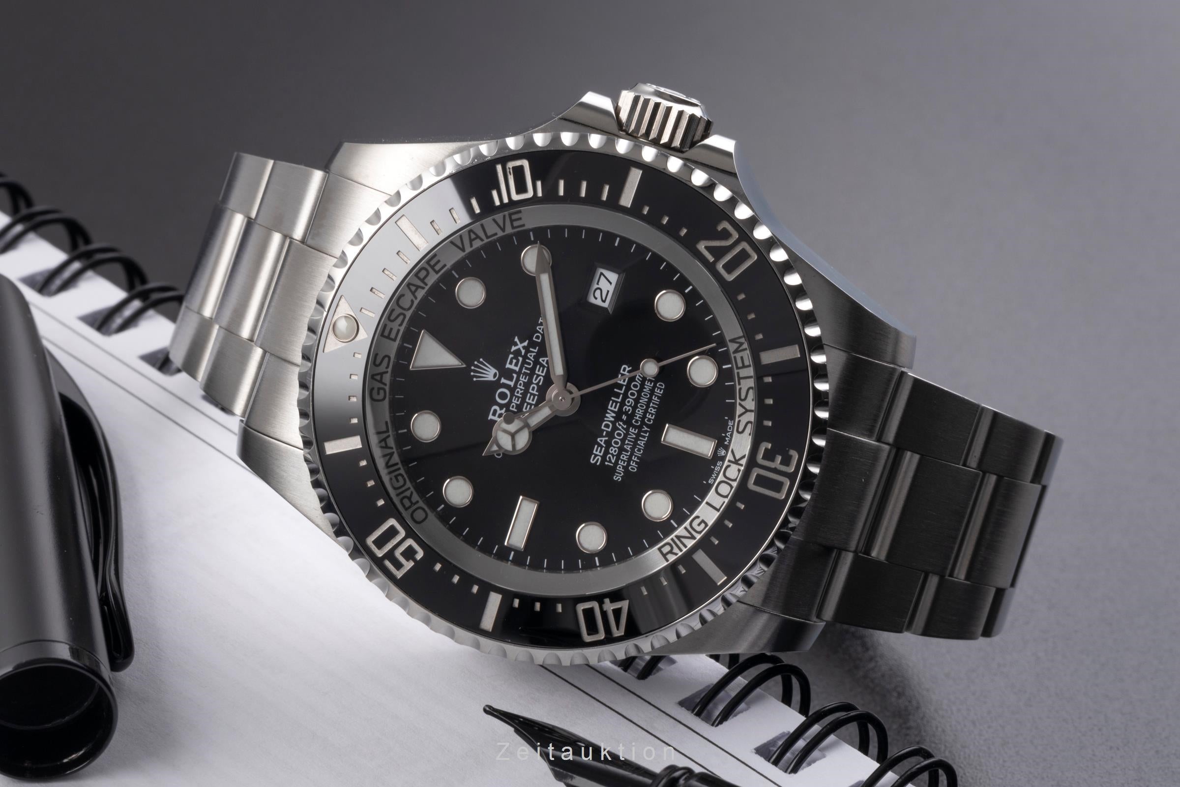 Rolex Sea-Dweller steel automatic Kal. 3235 Ref. 126660 | 2505201