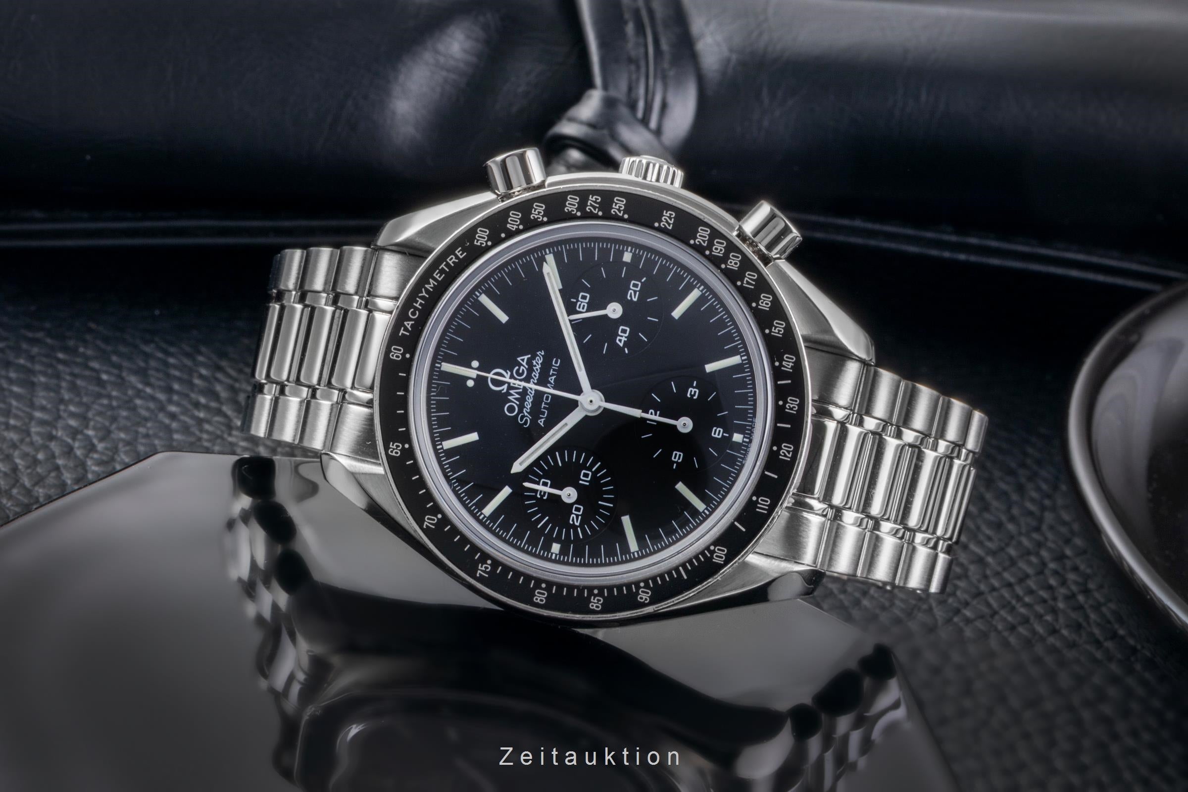 Omega Speedmaster chronograph steel automatic Kal. 3220 Ref