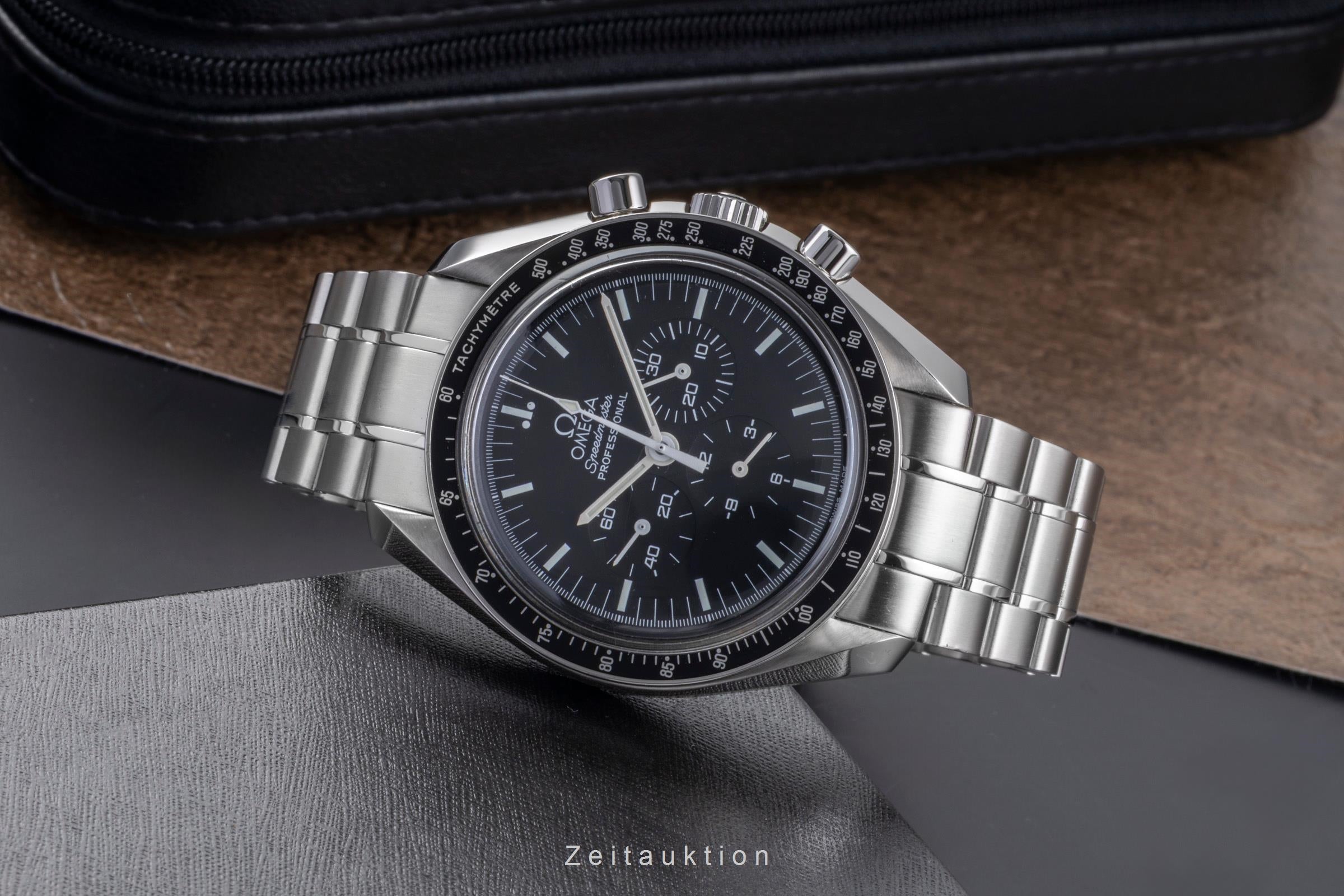 Omega Speedmaster Moonwatch chronographe acier à remontage manuel montre pour hommes 311.30.42.30.01.005 LP: 7600EUR  [2505323]