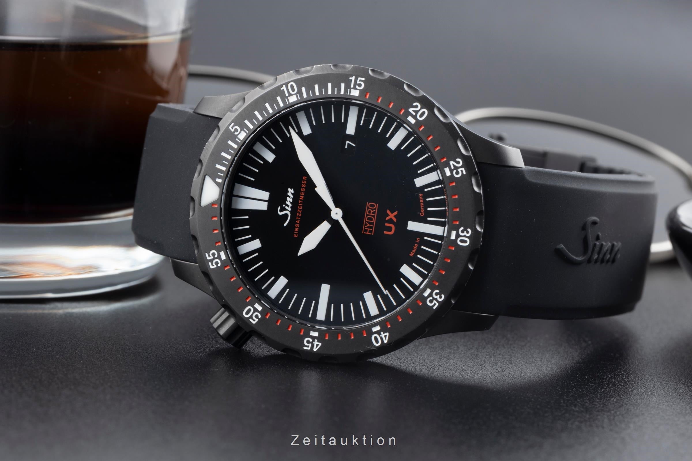 Sinn UX EZM 2B Stahl Herrenuhr Ref. 403.060 B&P 2018 NP: 3210 € [2505333]