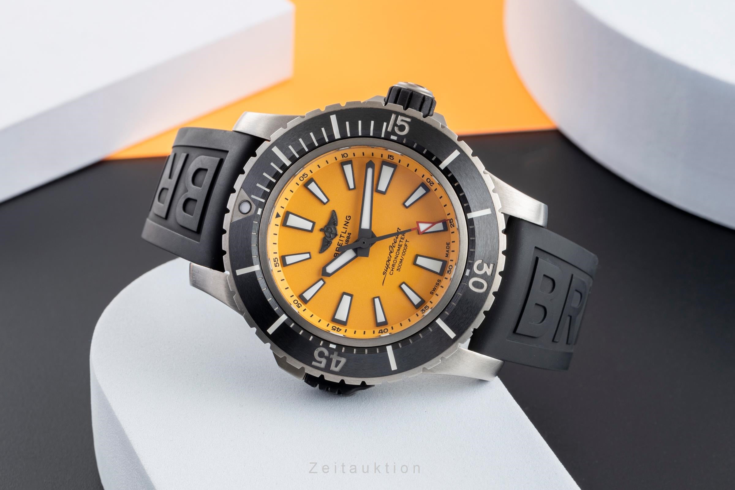 Breitling Superocean titane  automatique montre pour hommes E17369 LP: 6600EUR  [2505348]