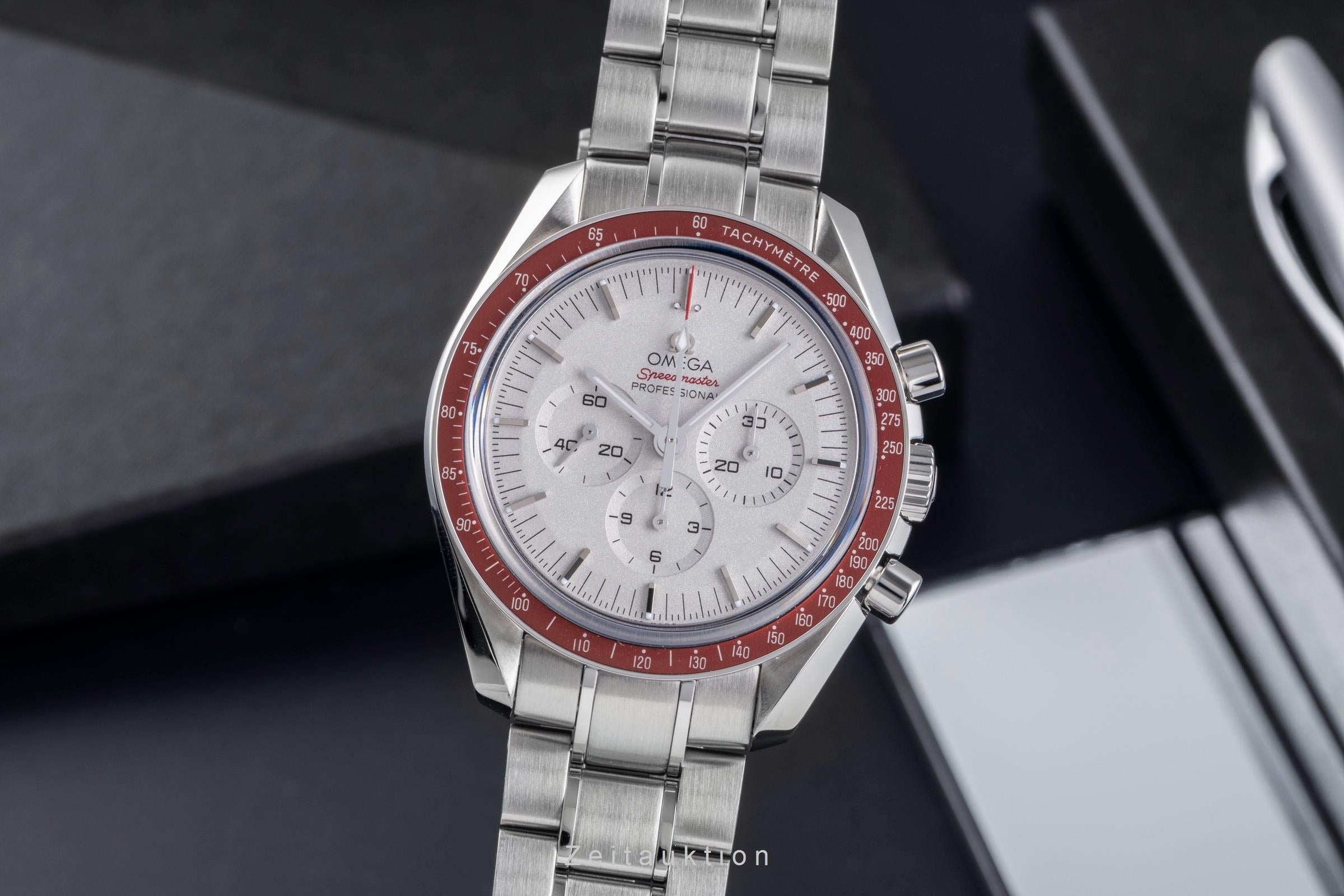 Omega Speedmaster Moonwatch Tokyo 2020 Rising Sun 522.30.42.30.06.001 B&P 2020 [2505349]