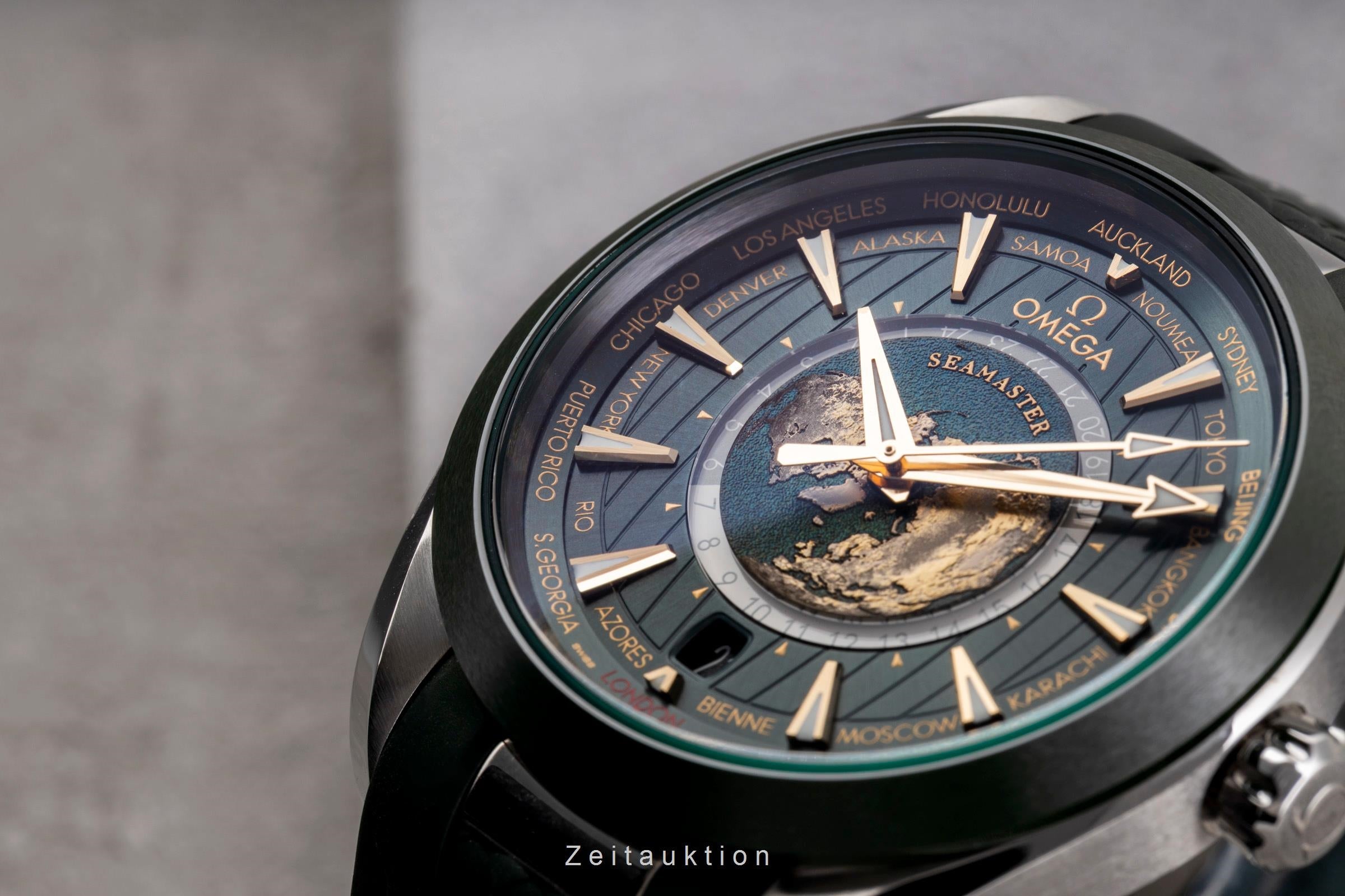 Omega Seamaster steel automatic men's watch 220.32.43.22.10.001 LP: 11700EUR  [2505410]