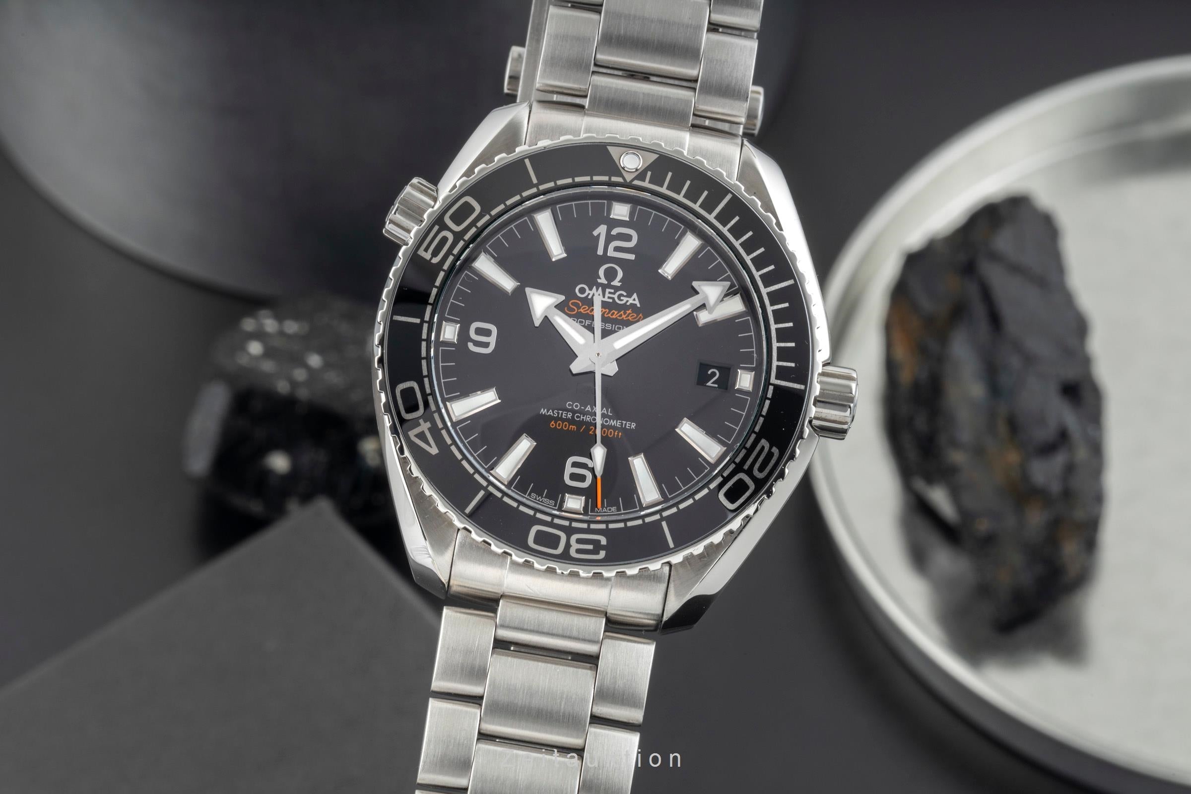 Omega Seamaster steel automatic Kal. 8800 Ref. 215.30.40.20.01.001