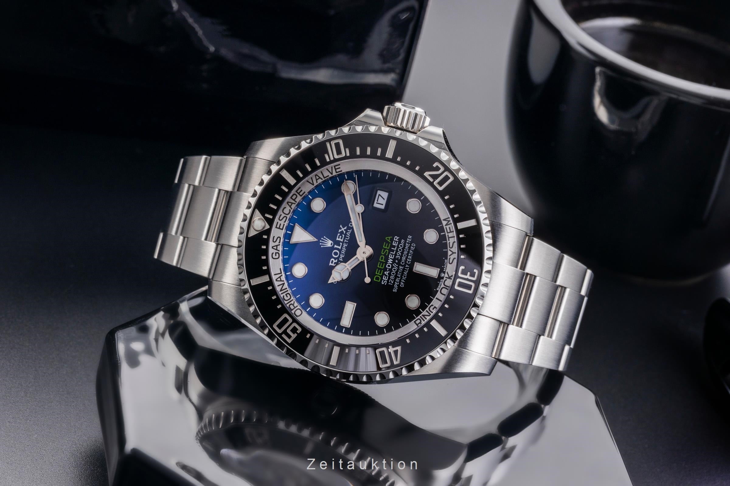 Rolex Sea-Dweller steel automatic men's watch 126660  [2505496]