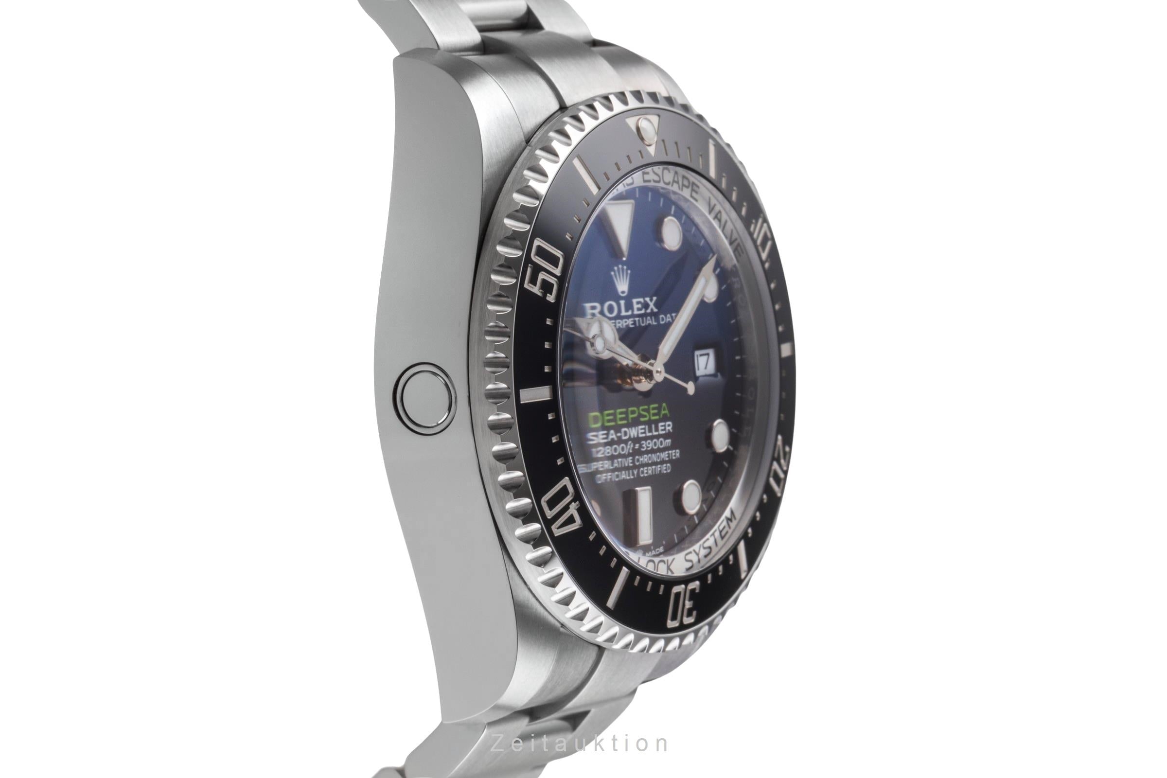 Rolex Sea-Dweller steel automatic men's watch 126660  [2505496]
