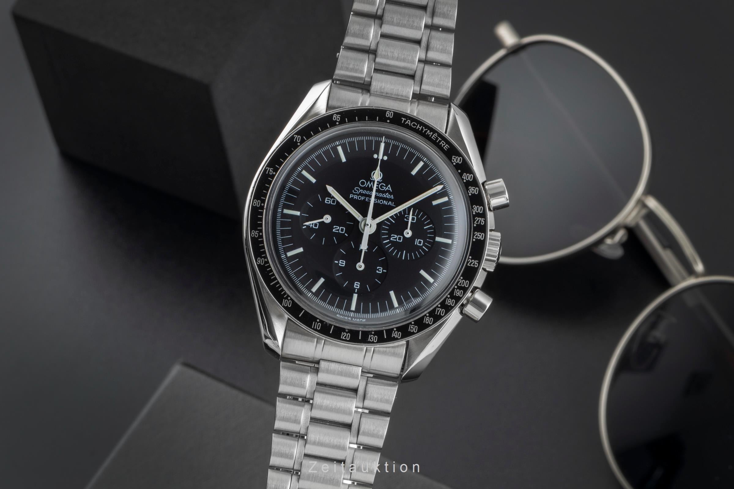 Omega Speedmaster Moonwatch chronographe acier à remontage manuel montre pour hommes 3590.50.00 LP: 7600EUR  [2505502]