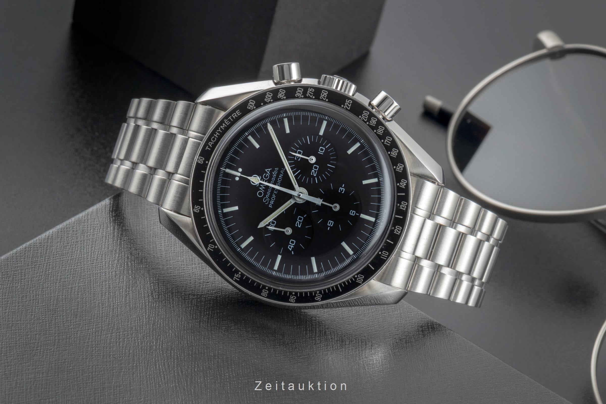 Omega Speedmaster Moonwatch chronograph steel manual winding men's watch 3590.50.00 LP: 7600EUR  [2505502]