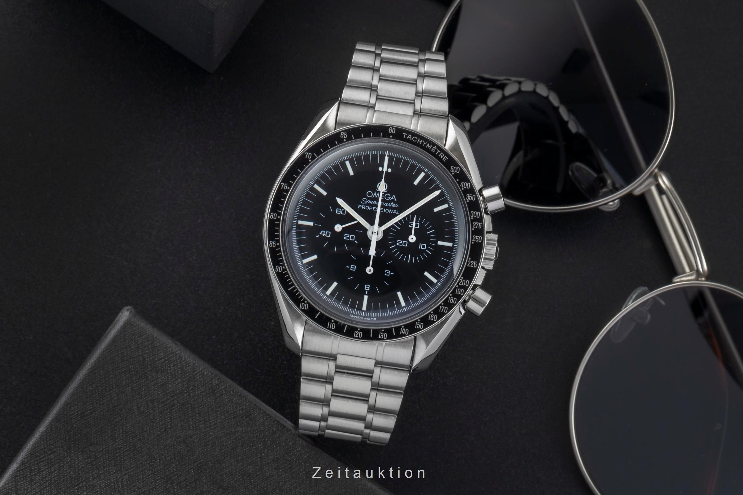 Omega Speedmaster Moonwatch chronograph steel manual winding men's watch 3590.50.00 LP: 7600EUR  [2505502]