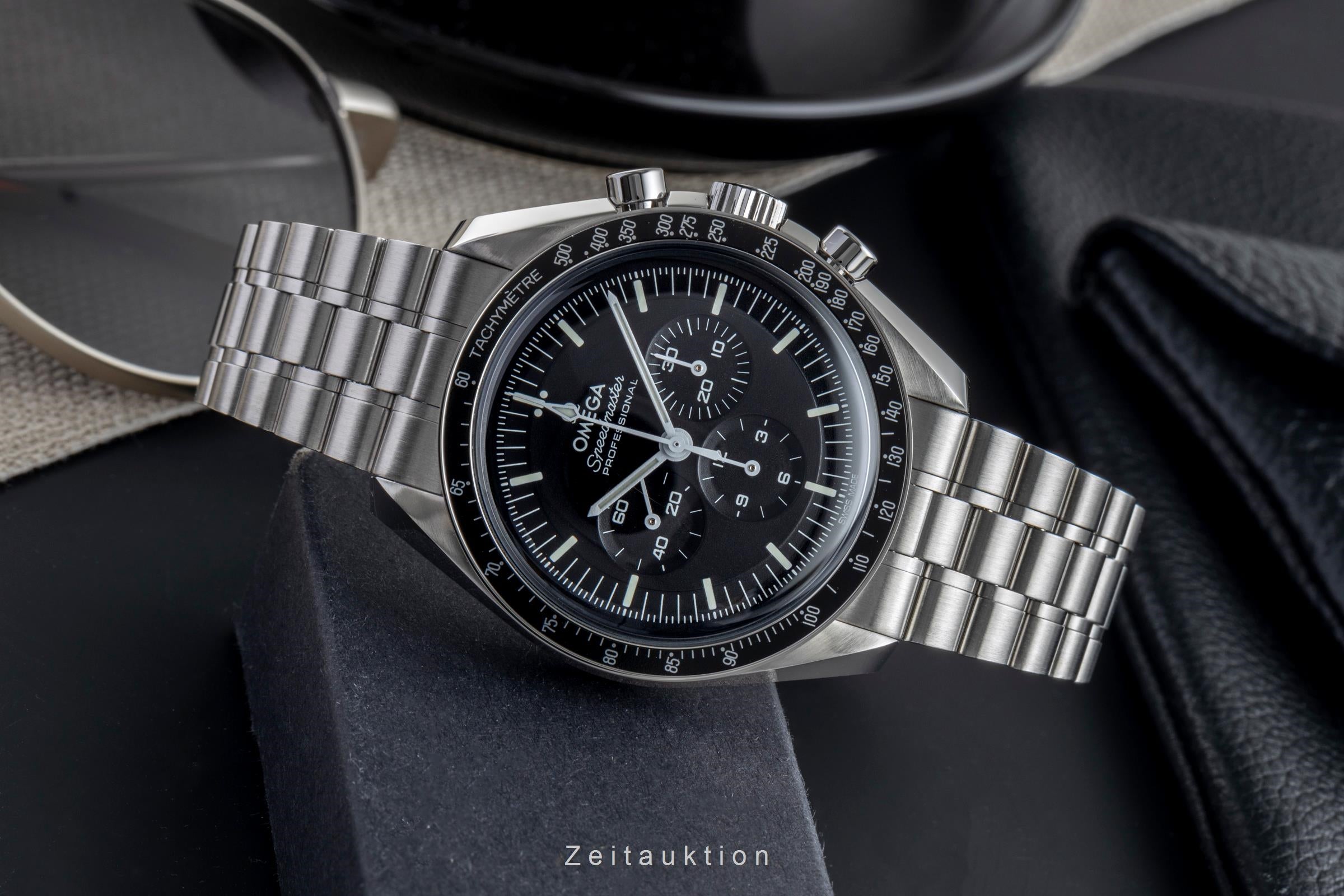 Omega Speedmaster Moonwatch chronograph steel manual winding men's watch 310.30.42.50.01.001 LP: 7600EUR  [2505532]