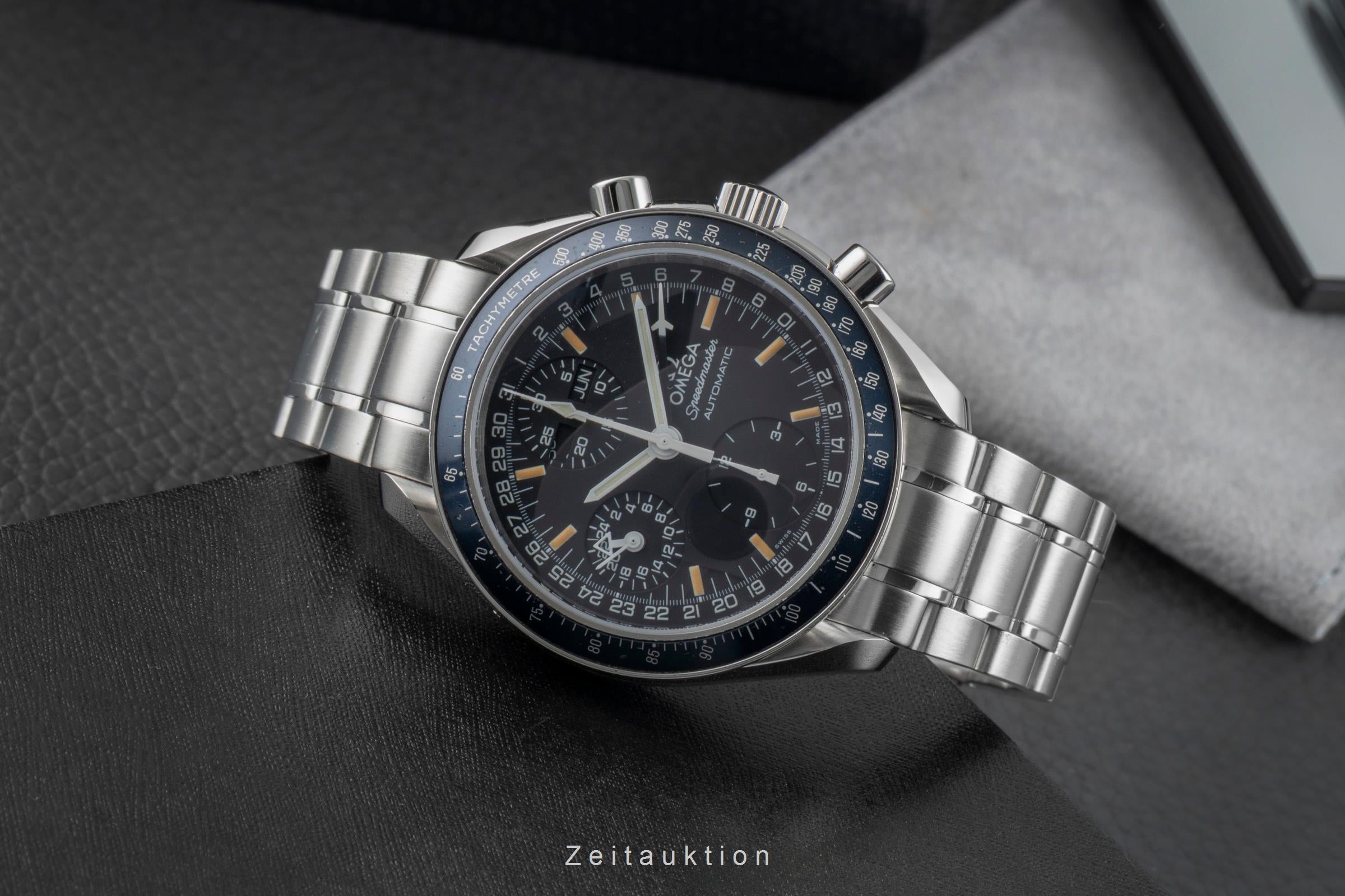 Omega Speedmaster Date chronograph steel automatic men's watch 3520.50.00  [2505567]